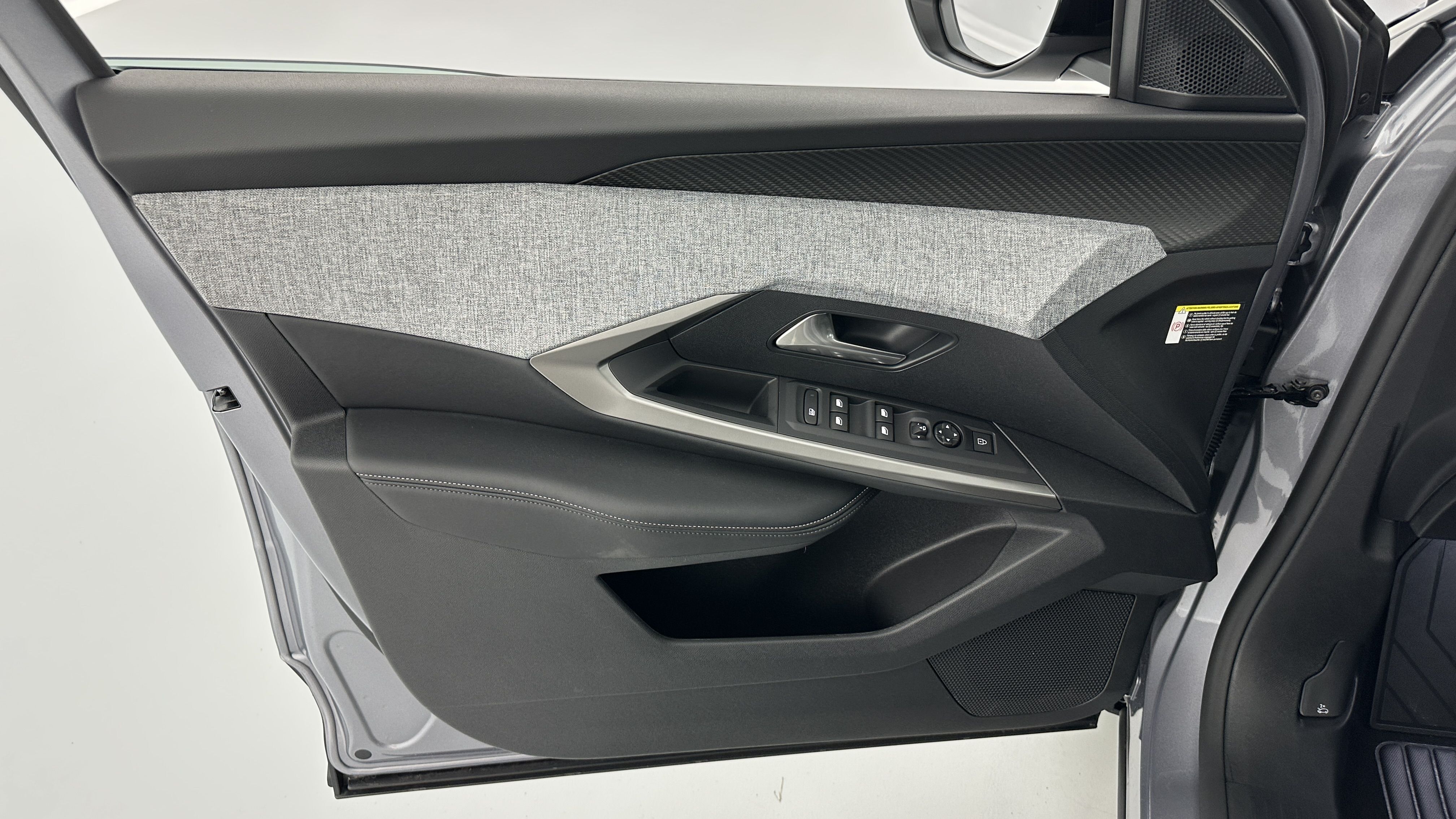 GLI00008310_p53 - PEUGEOT - 5008 - 2025 - photo 14