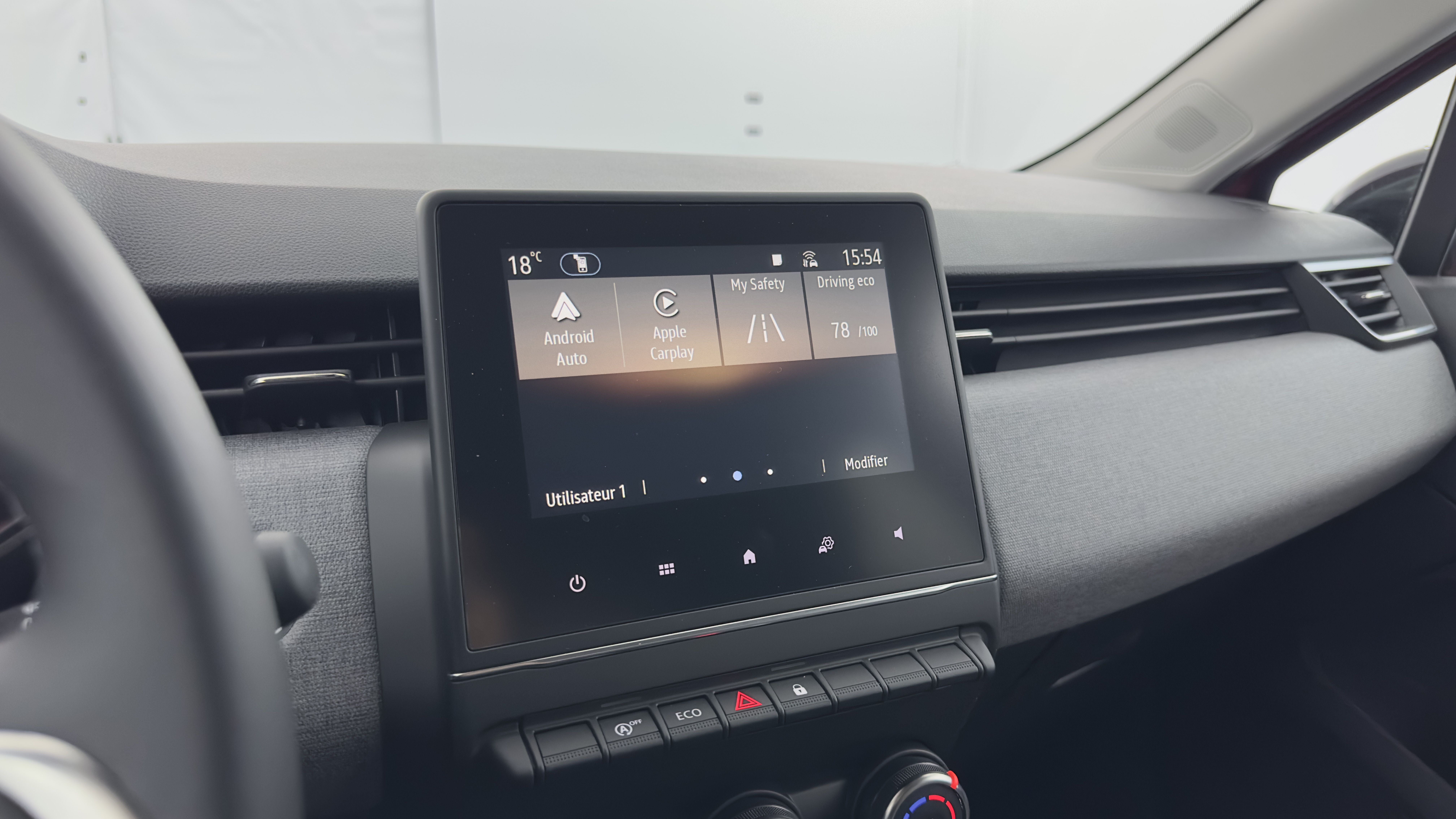 GLI00000574_p53 - RENAULT - CLIO - 2024 - photo 15