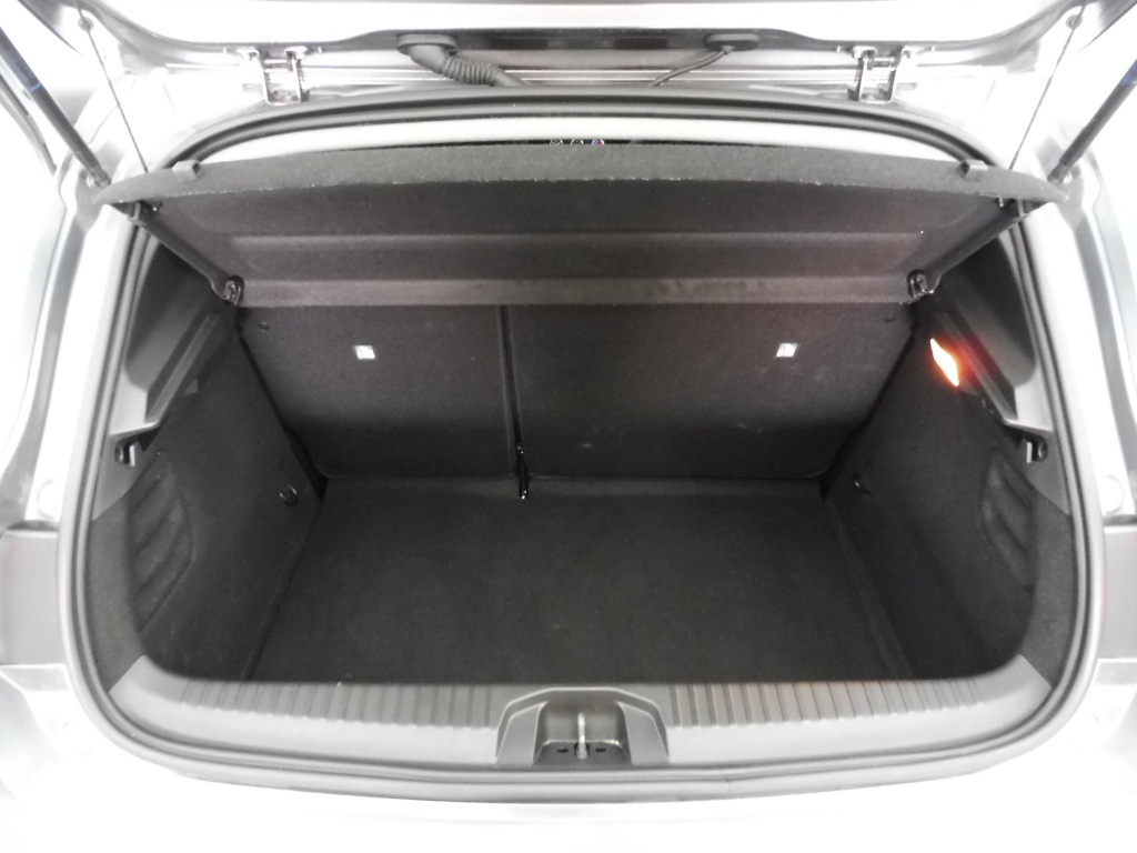 72423_p51 - RENAULT - CLIO - 2025 - photo 9