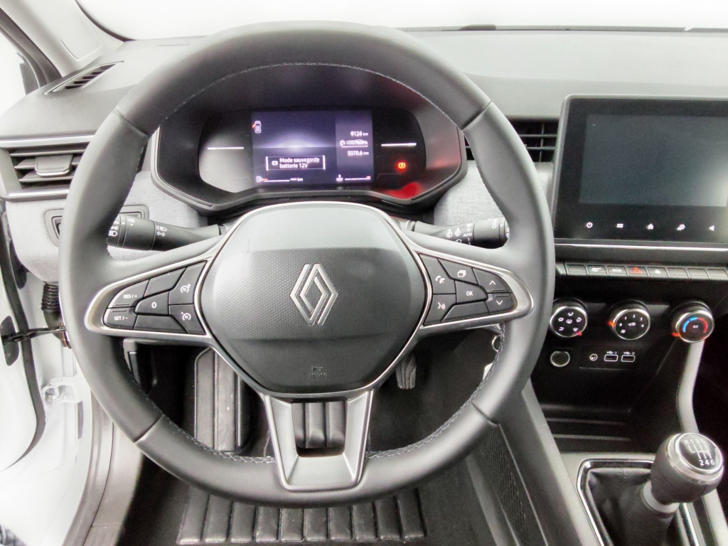 72562_p51 - RENAULT - CLIO - 2025 - photo 15