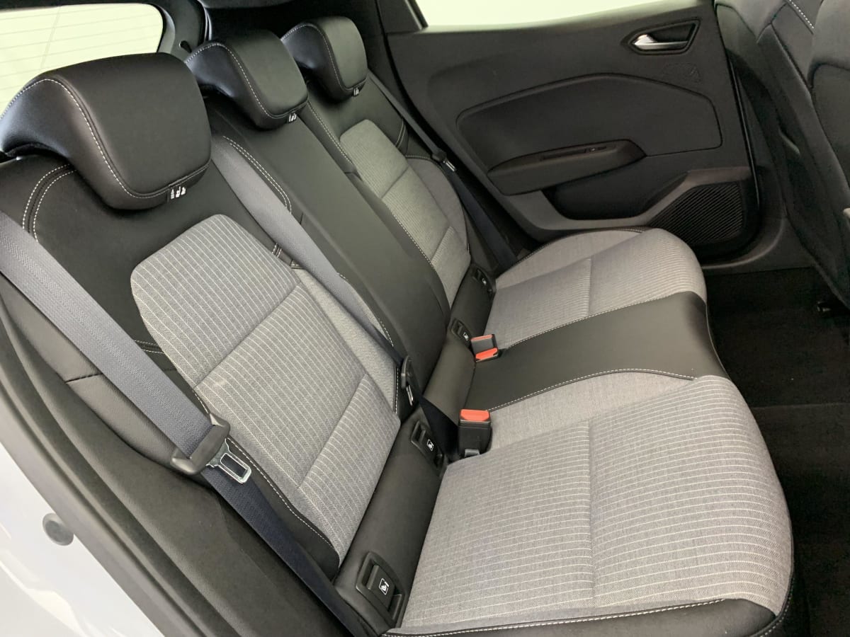 353350_p2 - RENAULT - CLIO 5 - 2024 - photo 10