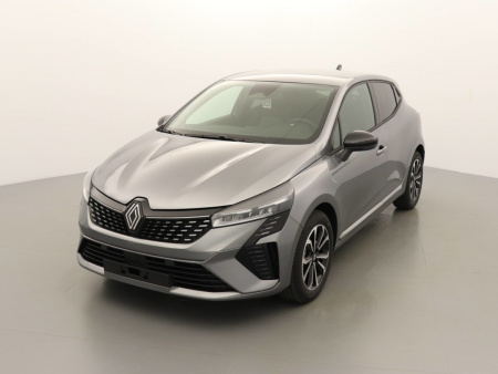 N200900_p3 - RENAULT - CLIO 5 - 2024