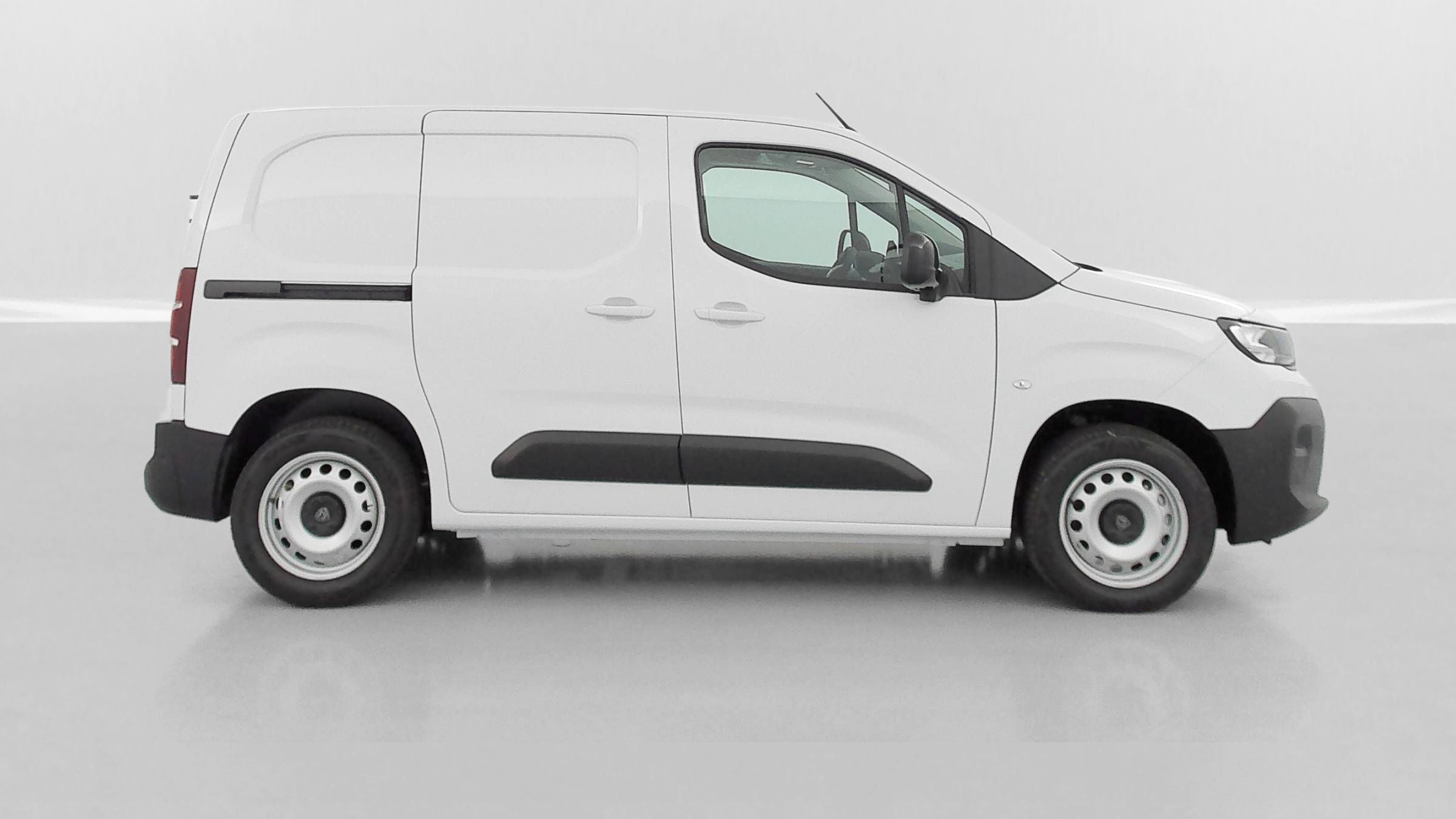 GLI00002316_p53 - PEUGEOT - PARTNER - 2025 - photo 22