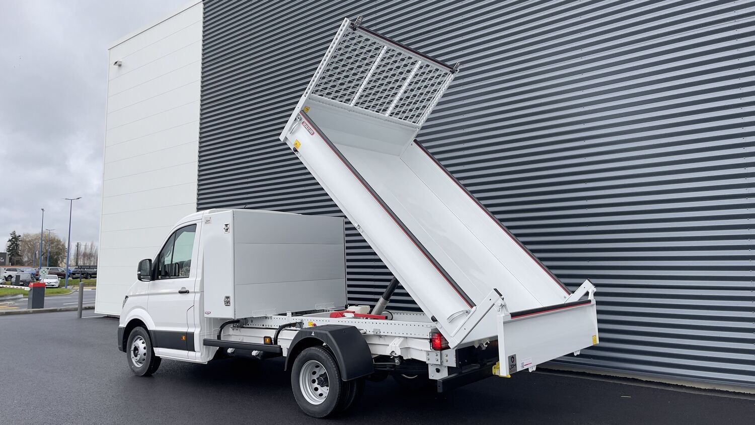 GLI00274398_p53 - VOLKSWAGEN - CRAFTER - 2024 - photo 11