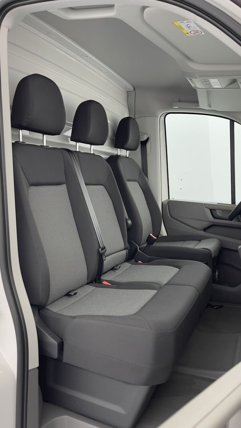 GLI00274398_p53 - VOLKSWAGEN - CRAFTER - 2024 - photo 13