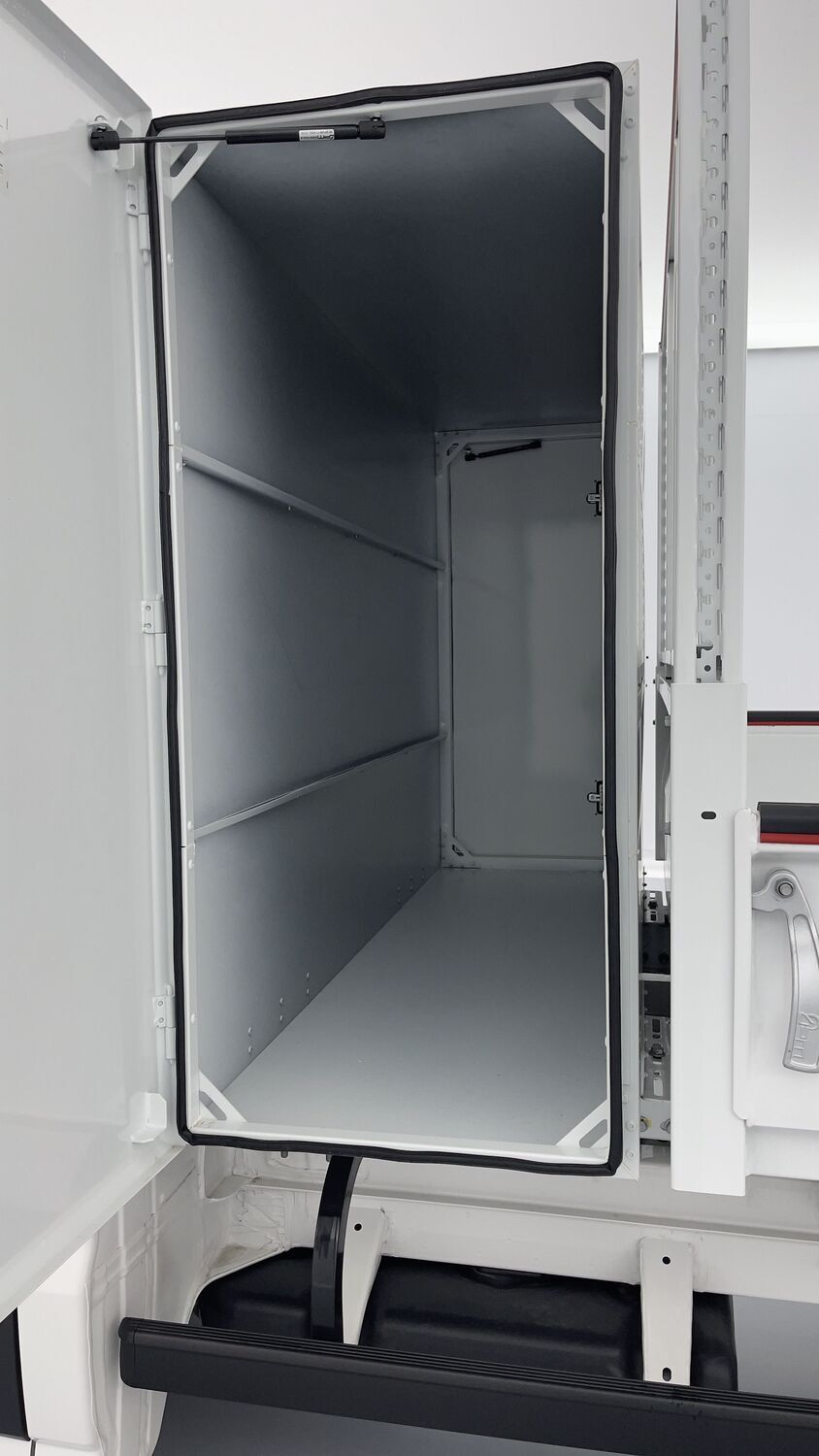 GLI00274402_p53 - VOLKSWAGEN - CRAFTER - 2024 - photo 12