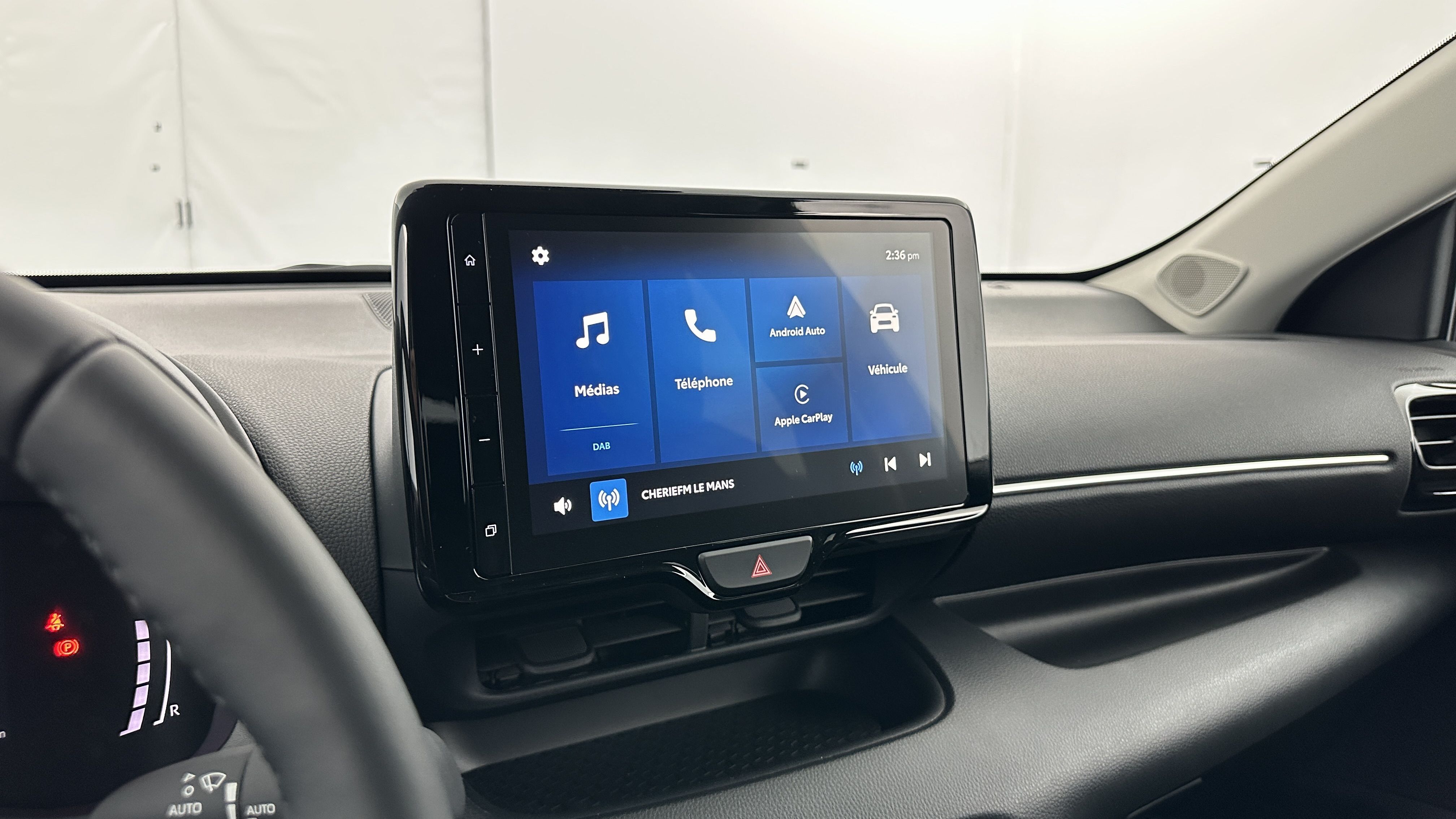 GLI00001814_p53 - TOYOTA - YARIS - 2024 - photo 17