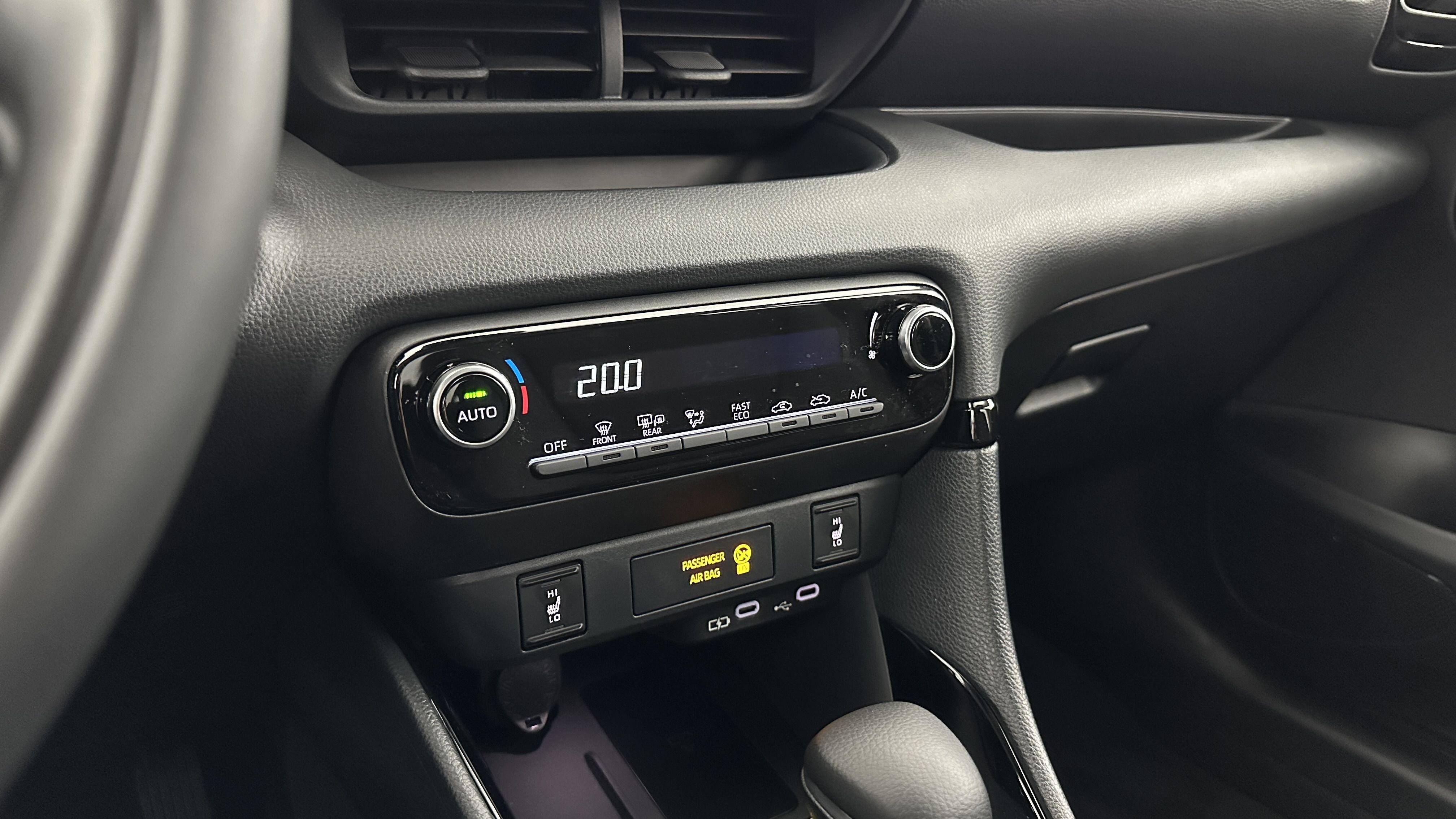 GLI00001814_p53 - TOYOTA - YARIS - 2024 - photo 19