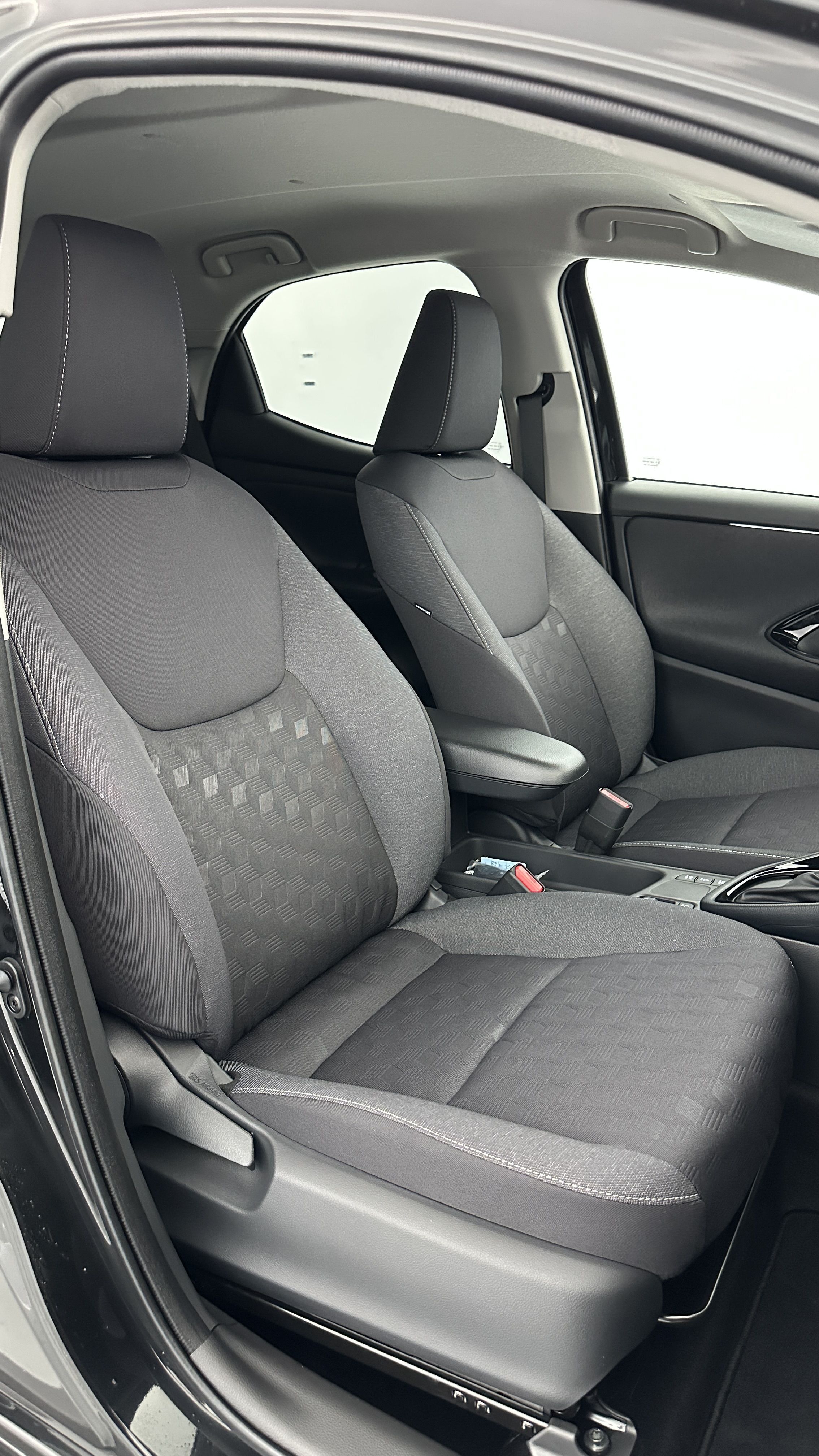 GLI00001814_p53 - TOYOTA - YARIS - 2024 - photo 22