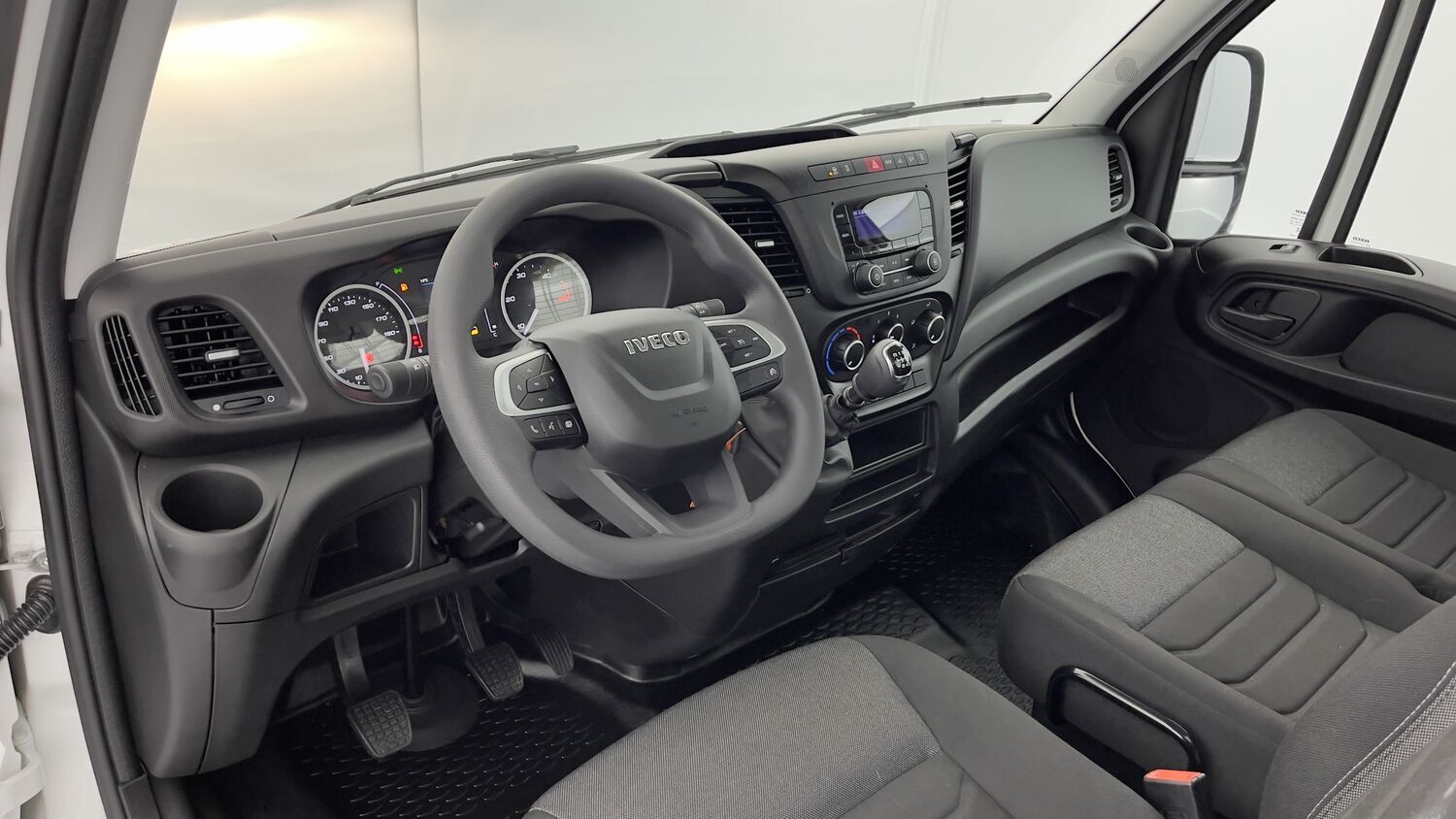 GLI00270067_p53 - IVECO - DAILY - 2025 - photo 6