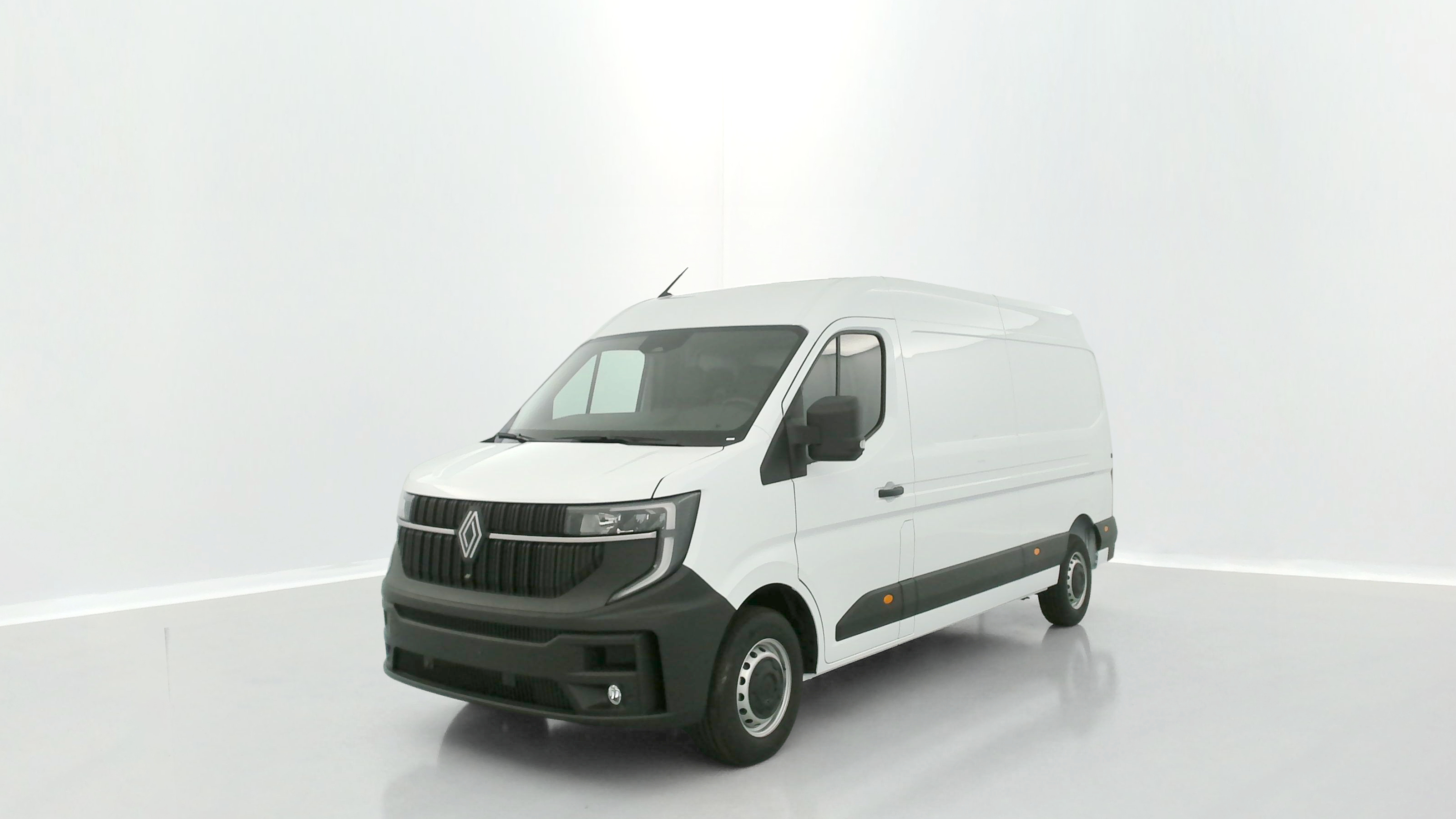 GLI00006062_p53 - RENAULT - MASTER - 2025 - photo 3