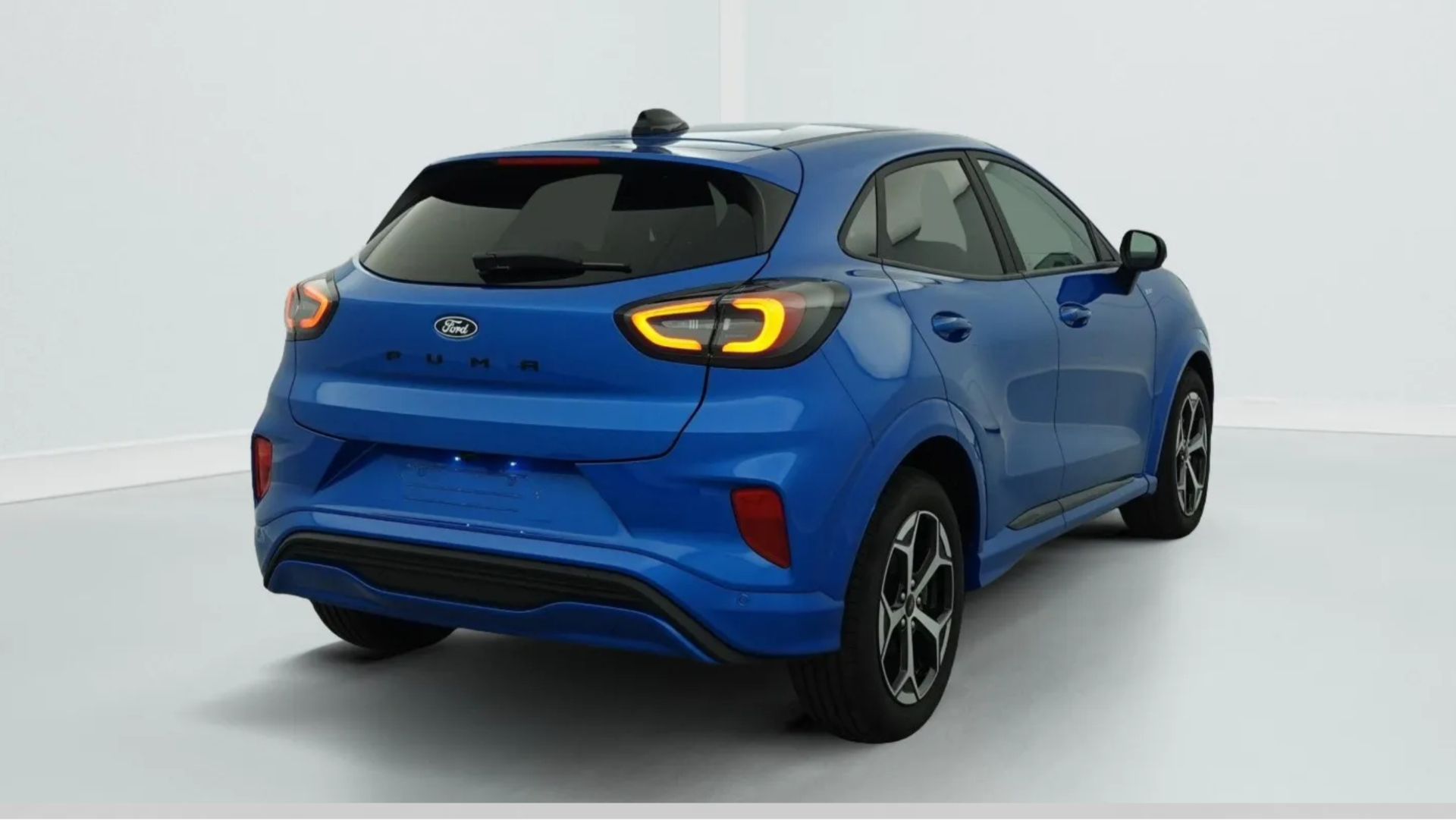 GLI00009885_p53 - FORD - PUMA - 2025 - photo 4