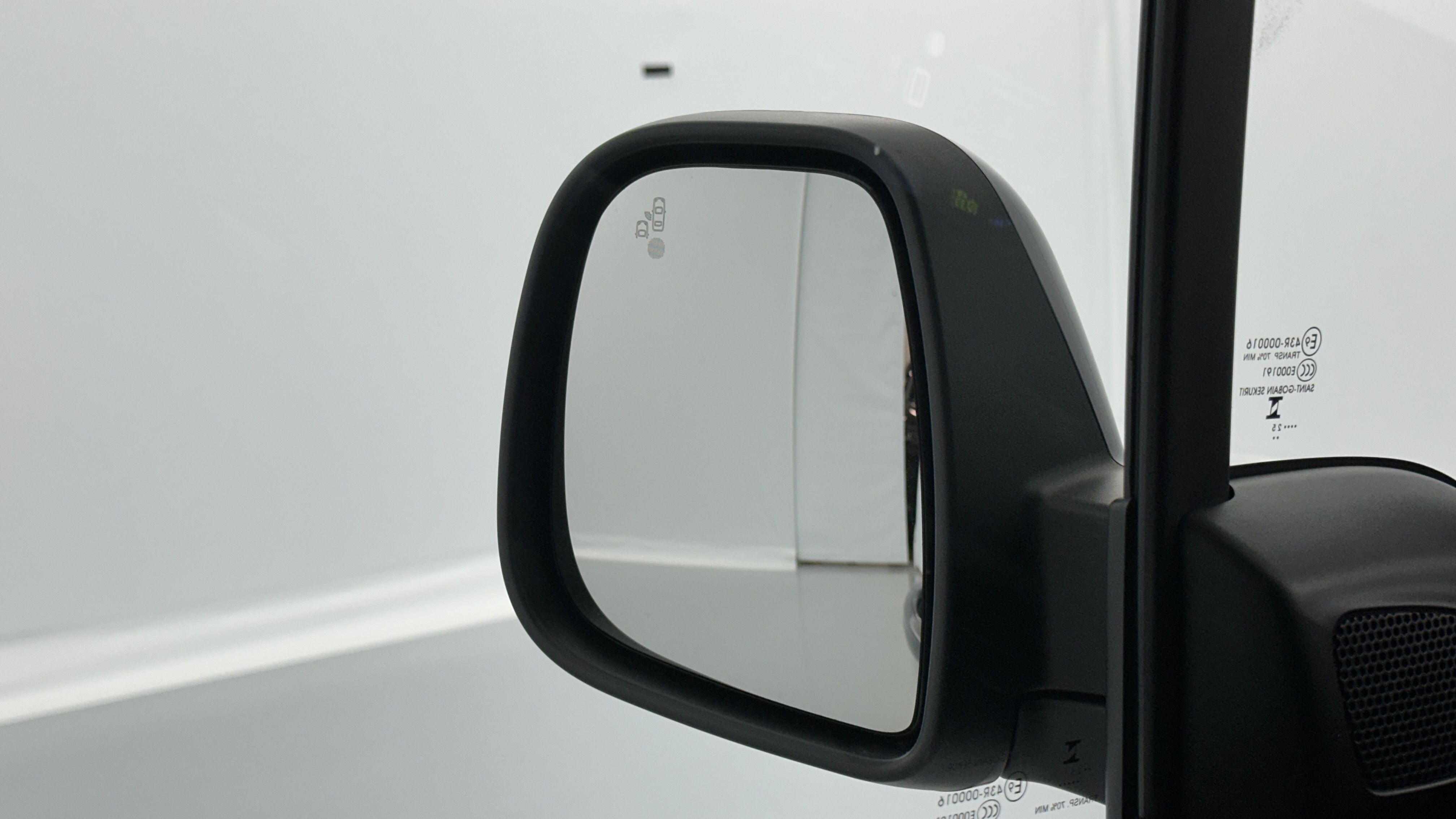 GLI00007894_p53 - PEUGEOT - PARTNER - 2025 - photo 18