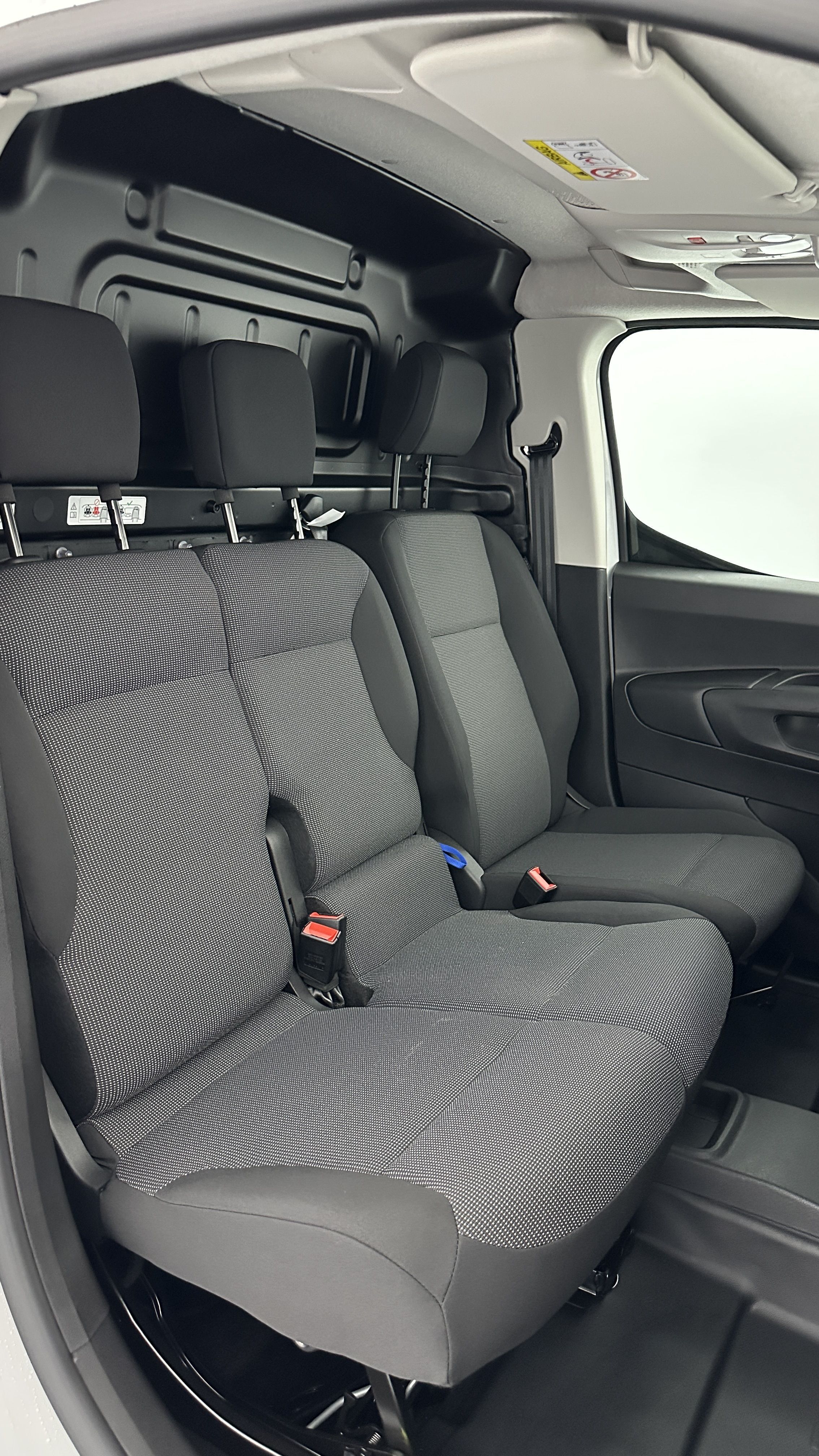 GLI00007891_p53 - PEUGEOT - PARTNER - 2025 - photo 14