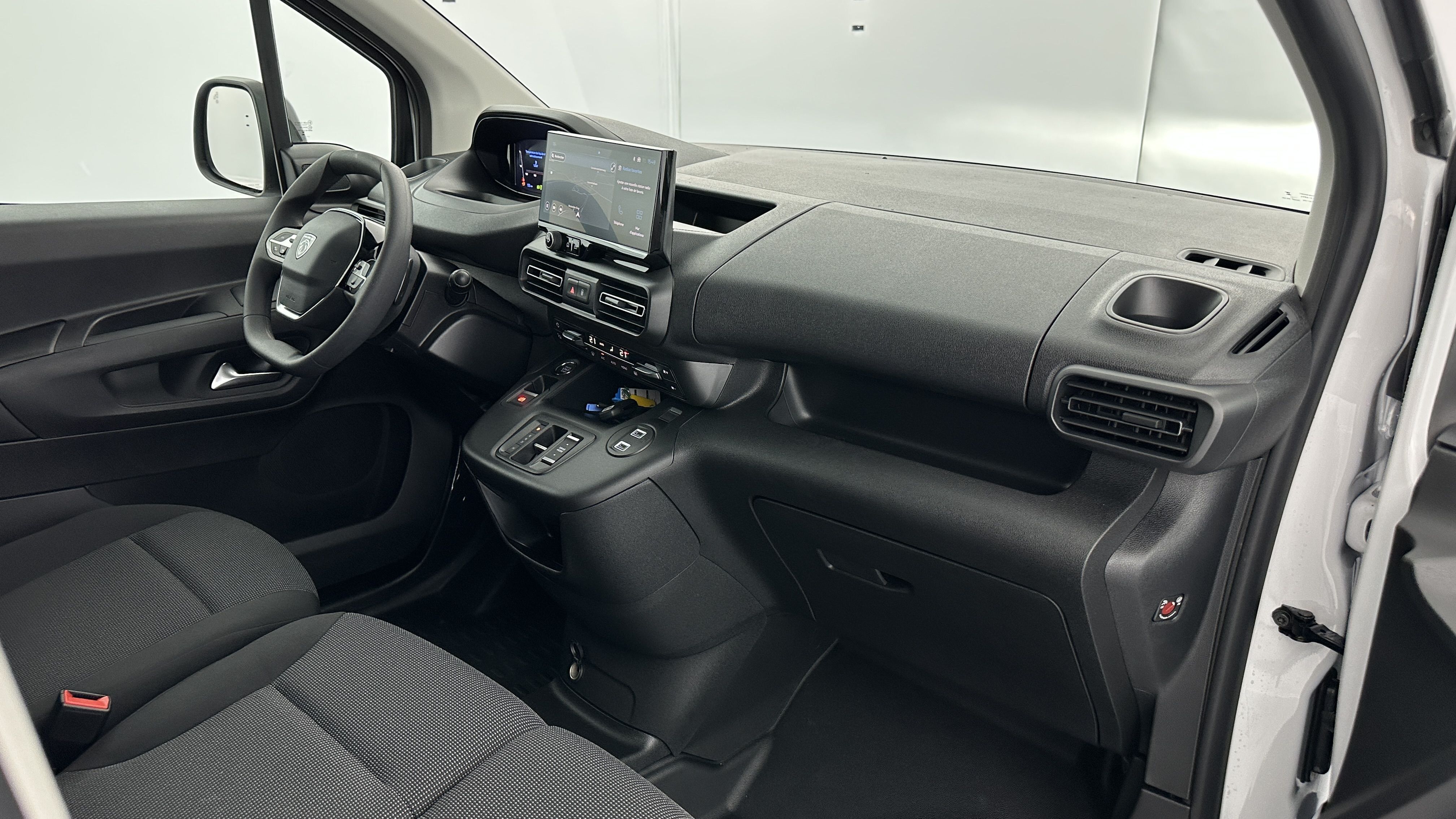 GLI00007888_p53 - PEUGEOT - PARTNER - 2025 - photo 7