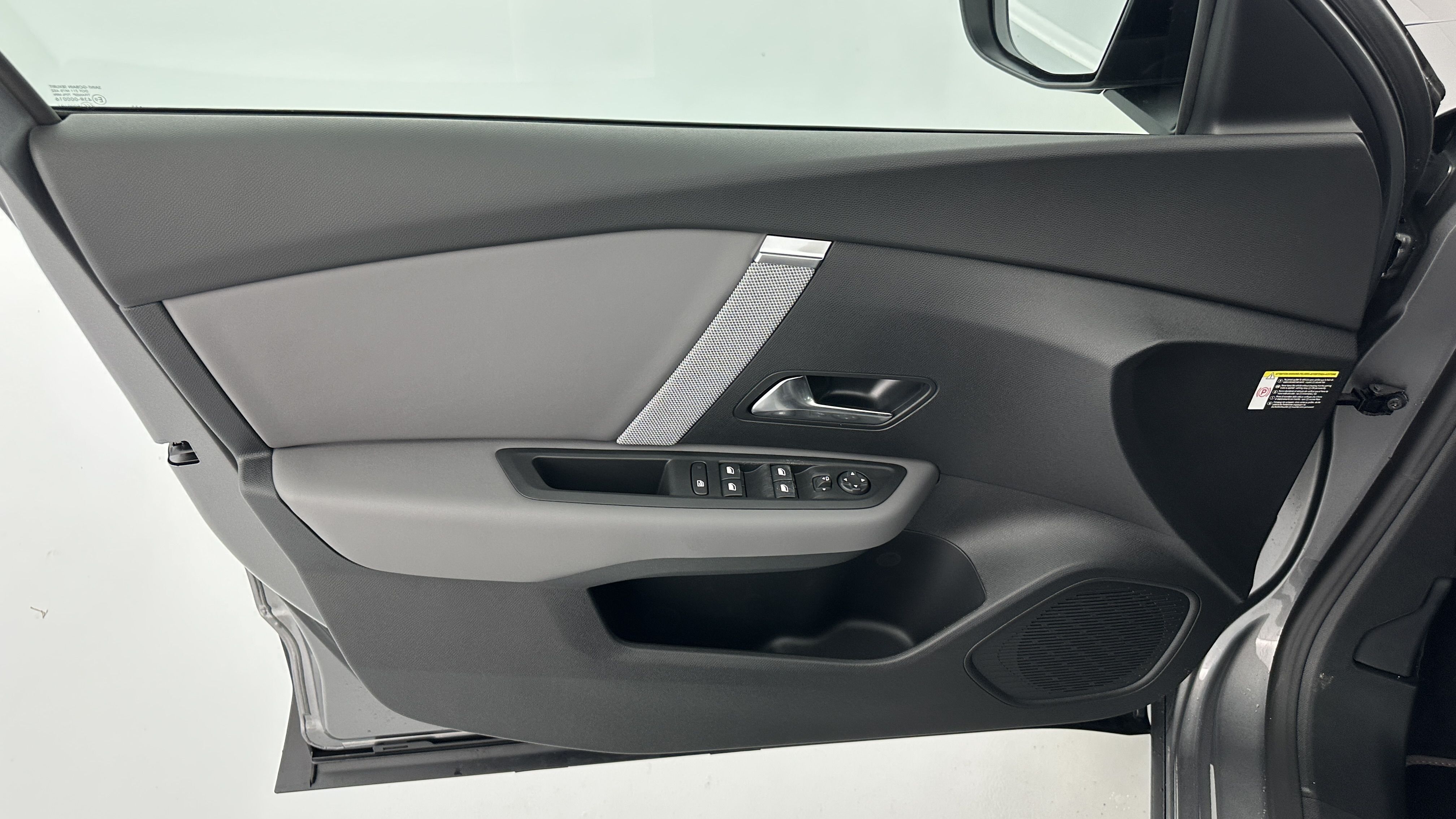 GLI00009052_p53 - CITROEN - C4 - 2025 - photo 13