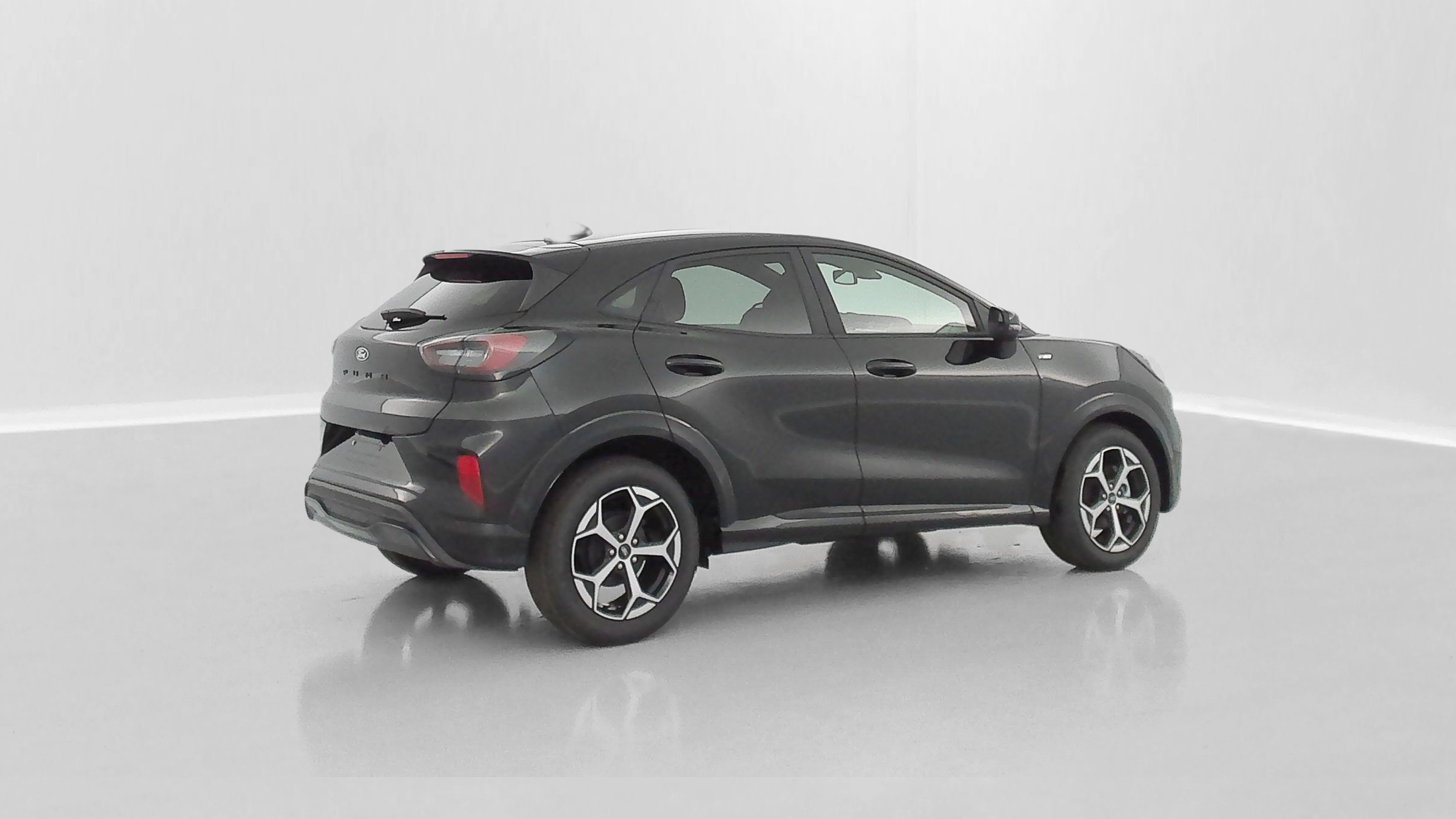 GLI00009879_p53 - FORD - PUMA - 2025 - photo 28