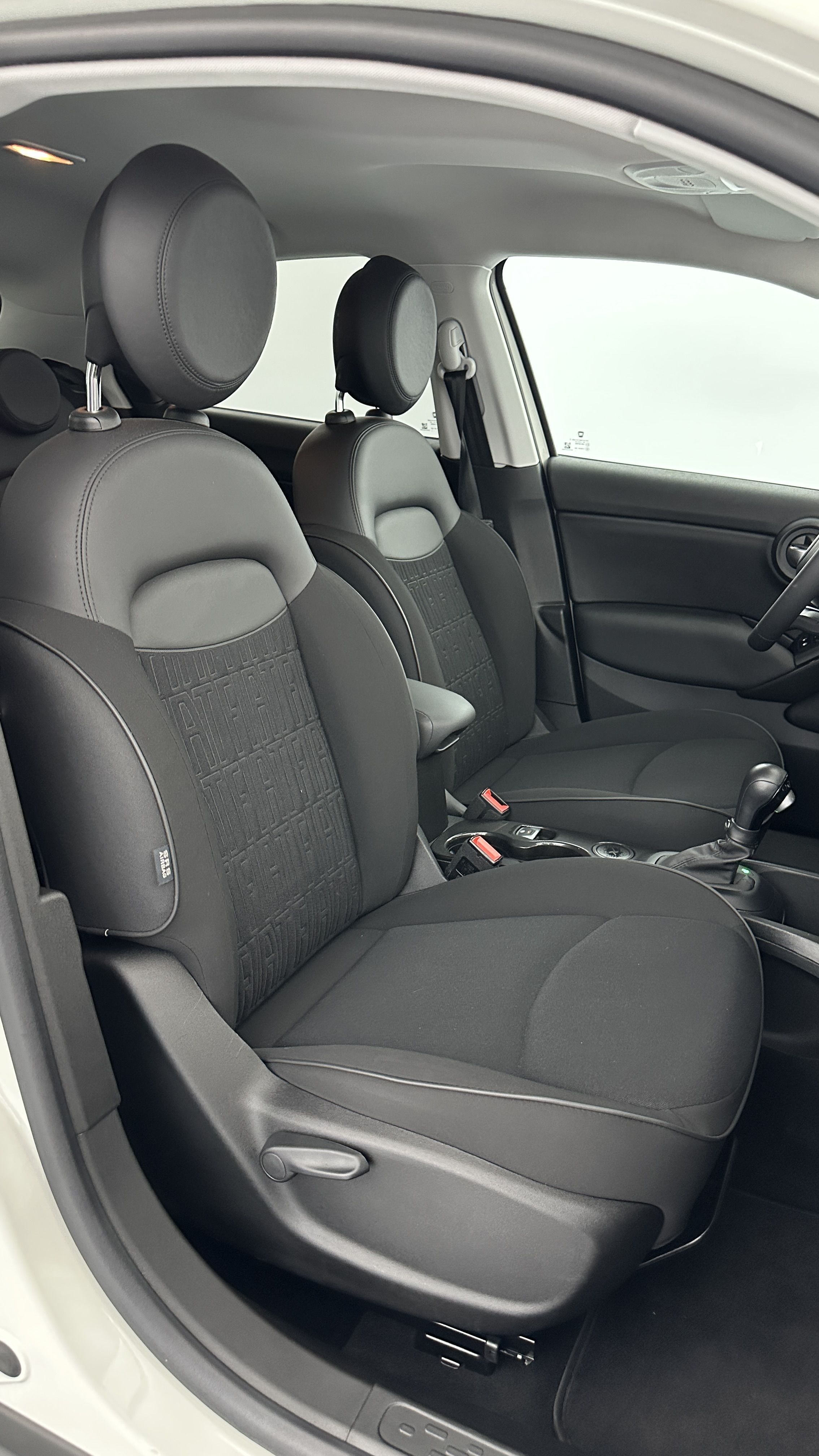 GLI00007617_p53 - FIAT - 500 X - 2023 - photo 17