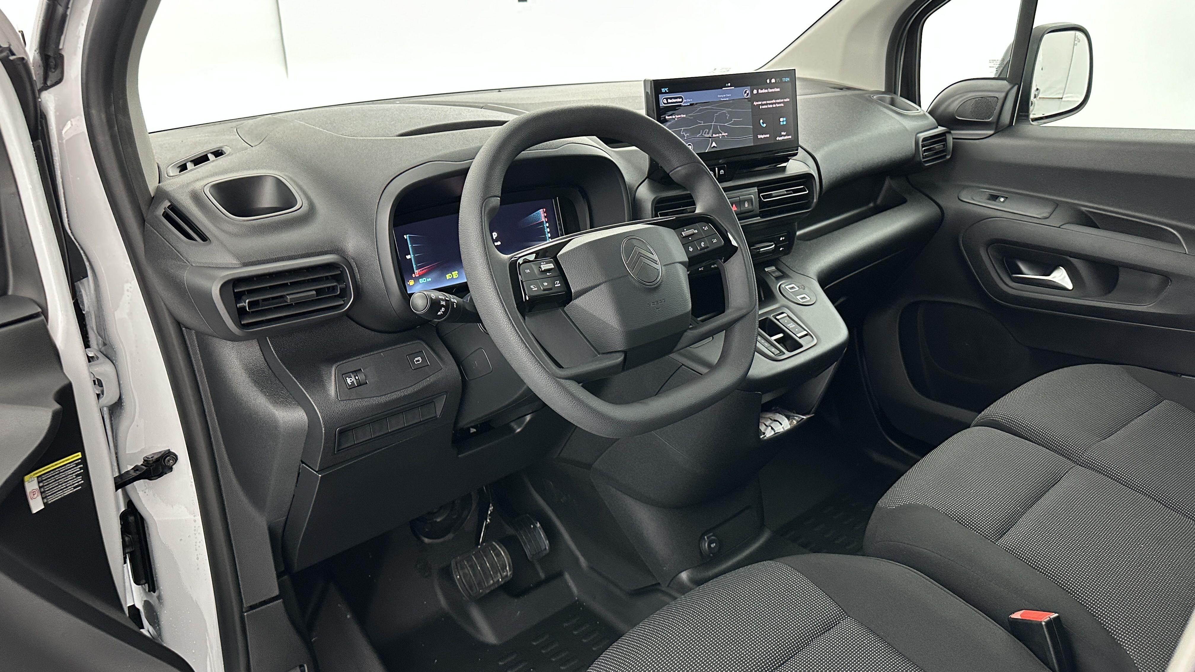 GLI00006602_p53 - CITROEN - BERLINGO - 2025 - photo 6