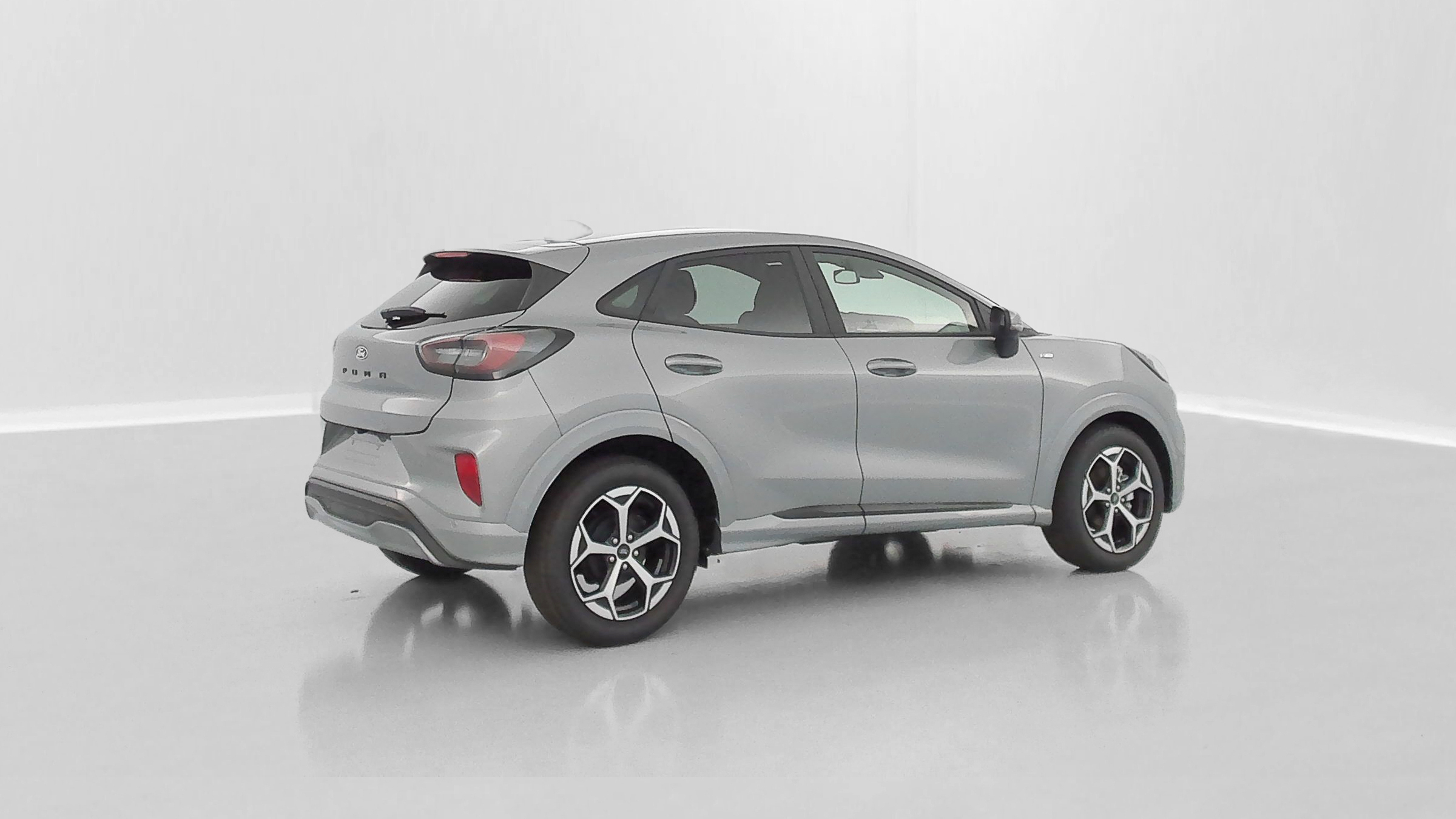 GLI00009888_p53 - FORD - PUMA - 2025 - photo 28