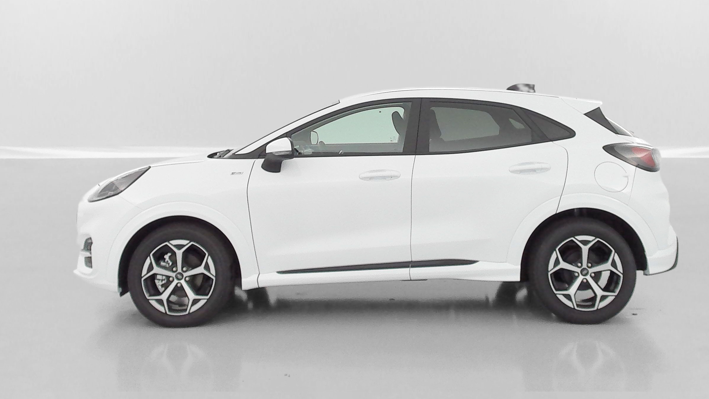 GLI00009886_p53 - FORD - PUMA - 2025 - photo 4