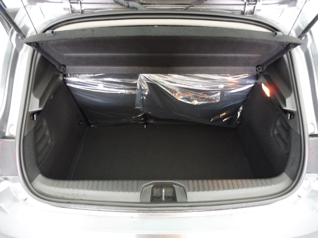 71190_p51 - RENAULT - CLIO - 2025 - photo 10