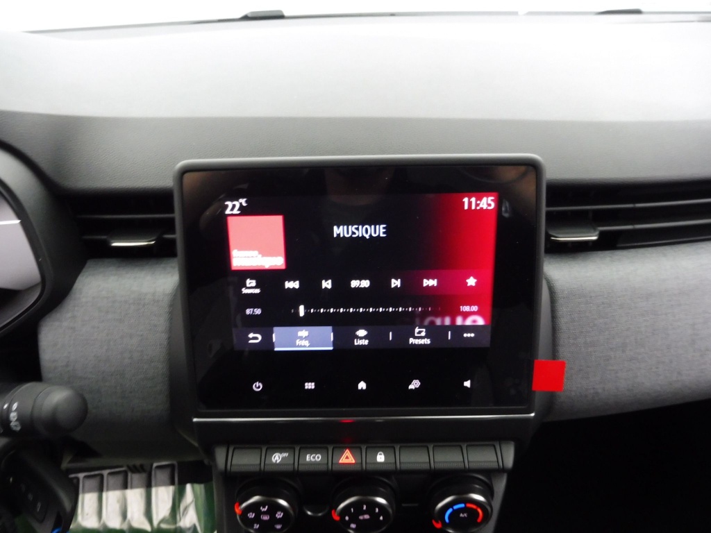 71190_p51 - RENAULT - CLIO - 2025 - photo 11