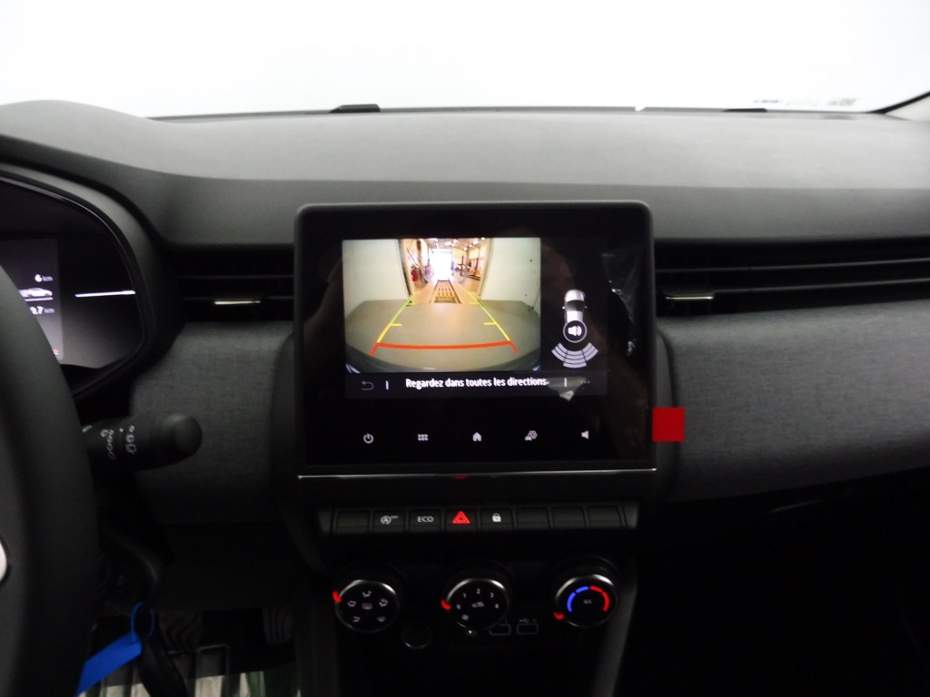 71190_p51 - RENAULT - CLIO - 2025 - photo 6