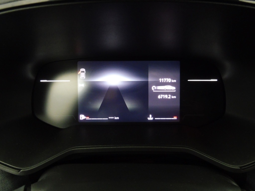 71313_p51 - RENAULT - CLIO - 2025 - photo 8