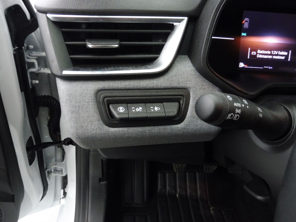 72533_p51 - RENAULT - CLIO - 2025 - photo 8