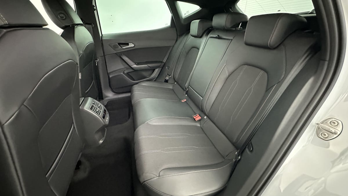 346209_p2 - CUPRA - FORMENTOR - 2025 - photo 9