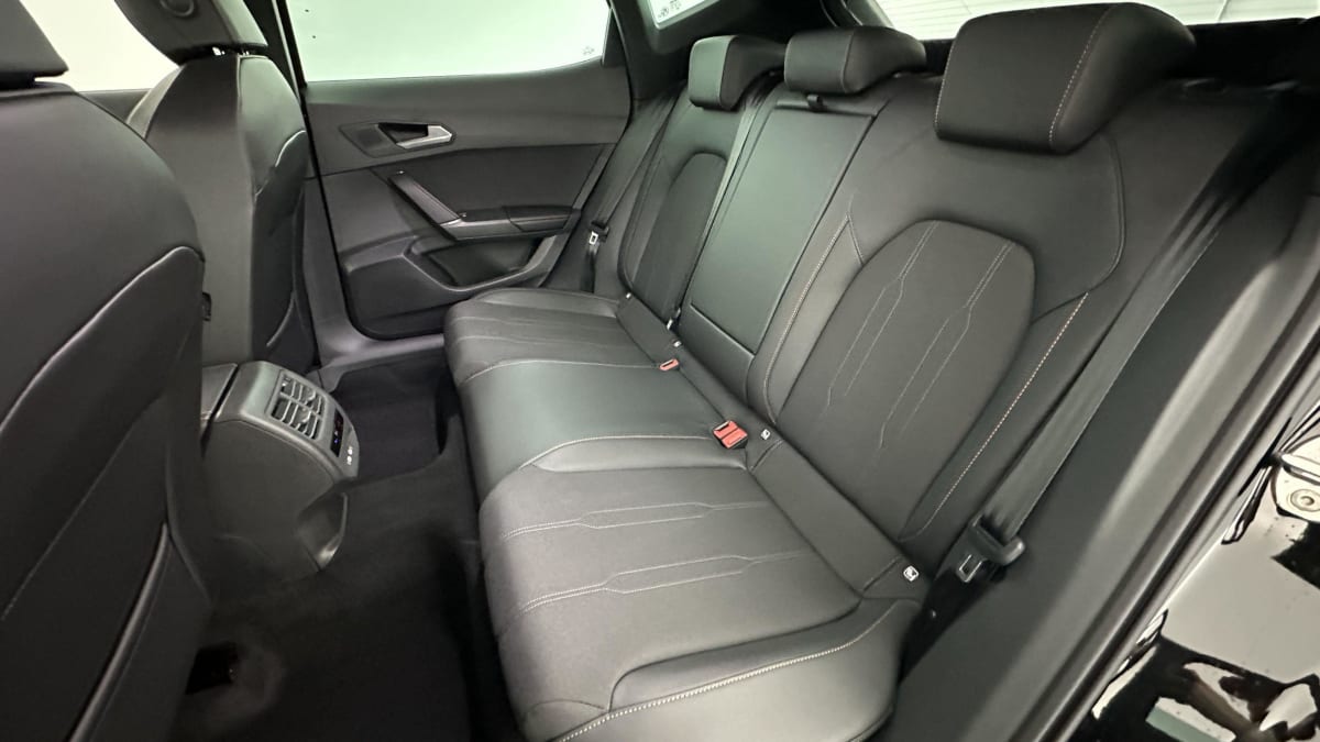 344942_p2 - CUPRA - FORMENTOR - 2025 - photo 9