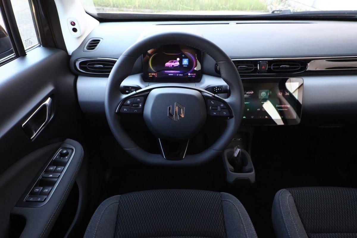 363694_p2 - LEAPMOTOR - T03 - 2025 - photo 6