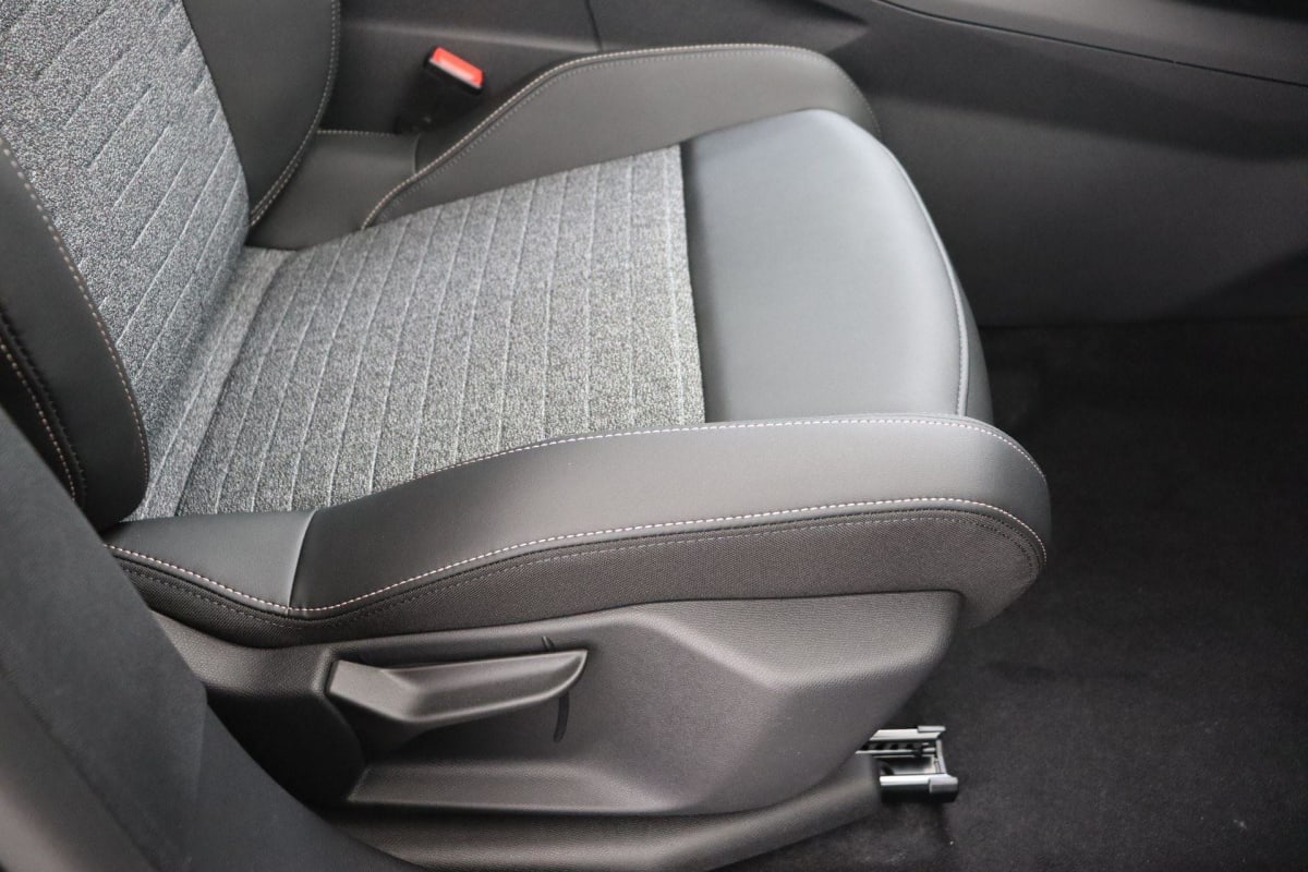 354770_p2 - PEUGEOT - 3008 - 2025 - photo 9