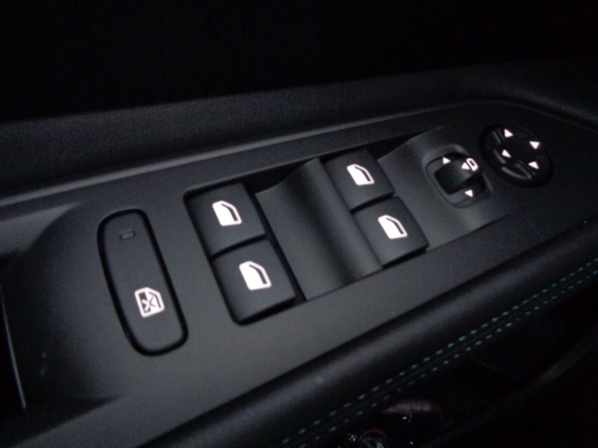 125026500_p2 - PEUGEOT - 3008 - 2023 - photo 9