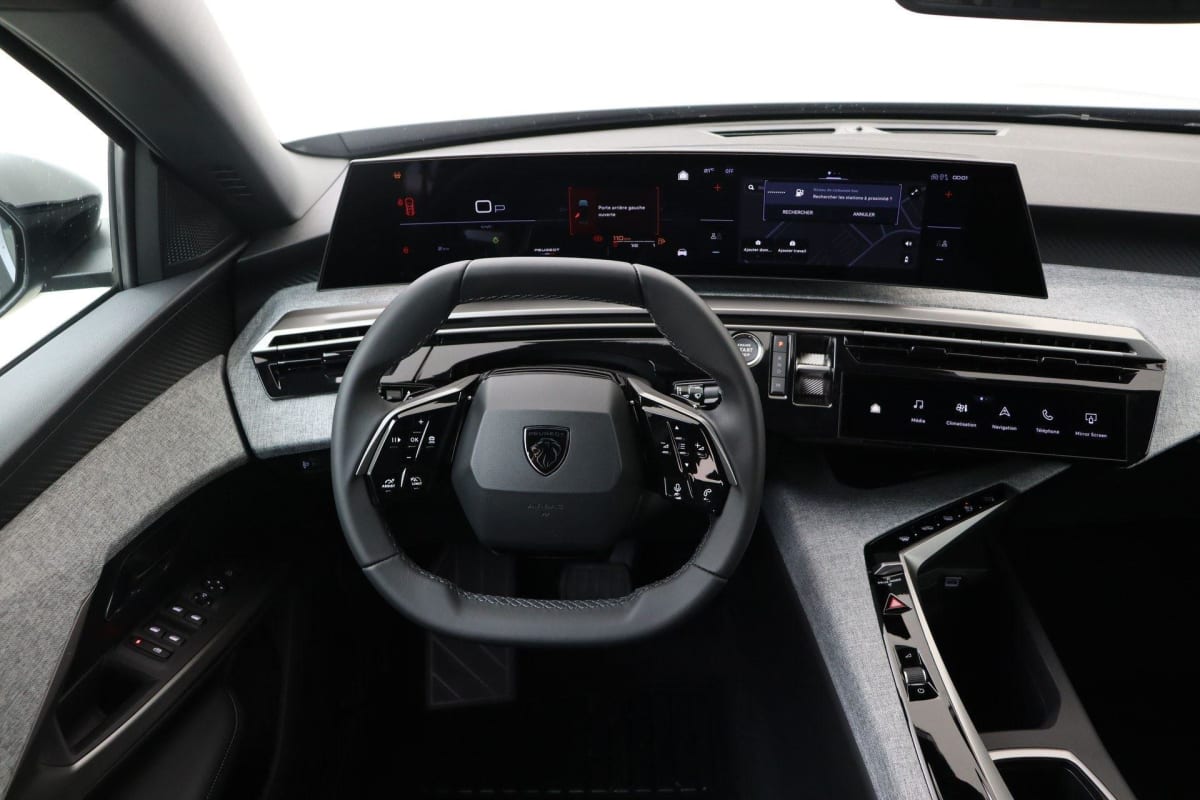 354770_p2 - PEUGEOT - 3008 - 2025 - photo 5