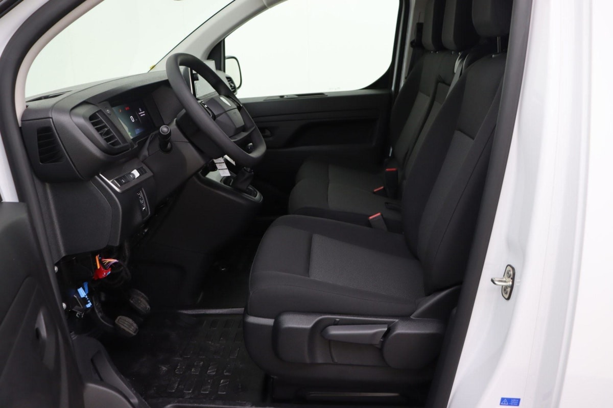 360574_p2 - PEUGEOT - EXPERT - 2025 - photo 10