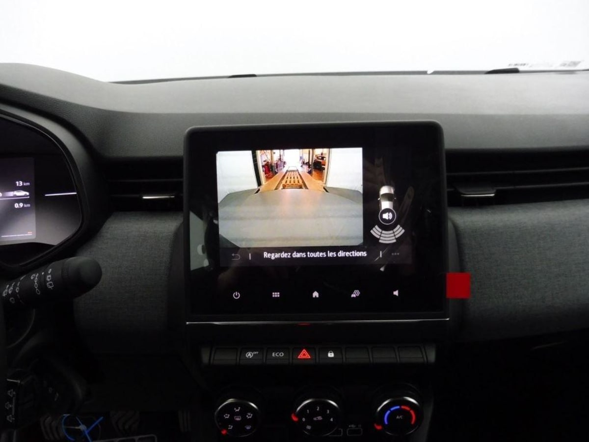 362427_p2 - RENAULT - CLIO - 2025 - photo 6