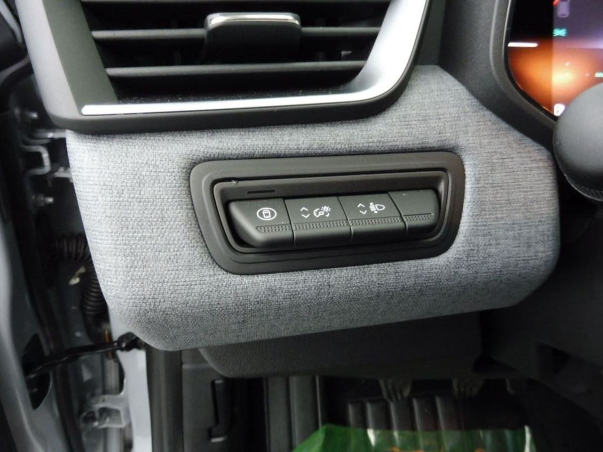 362426_p2 - RENAULT - CLIO - 2025 - photo 8