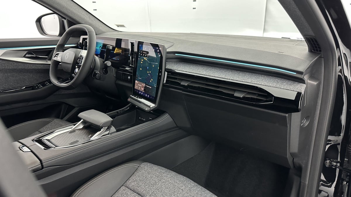 352792_p2 - RENAULT - ESPACE - 2025 - photo 8