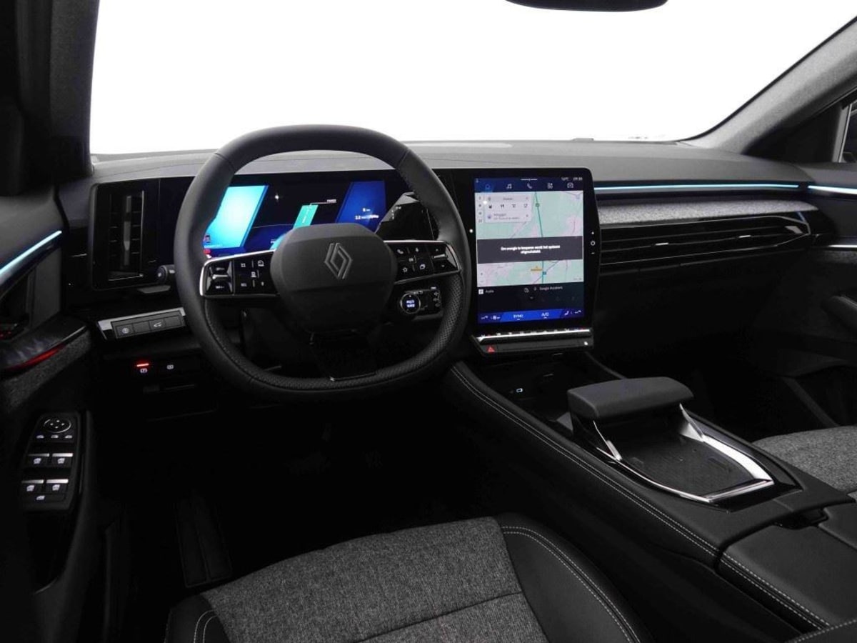 363710_p2 - RENAULT - ESPACE - 2025 - photo 10