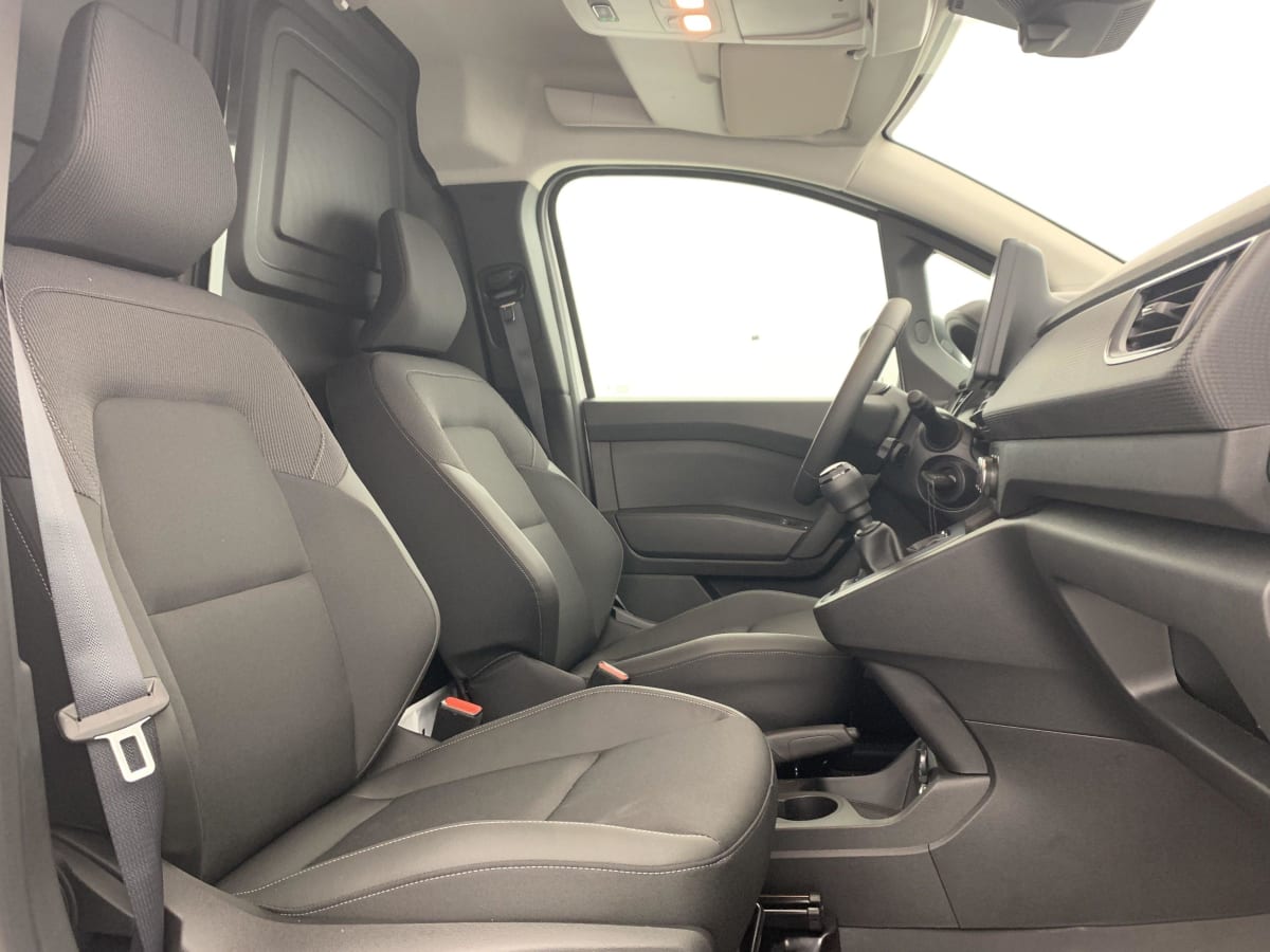 356229_p2 - RENAULT - KANGOO - 2025 - photo 9