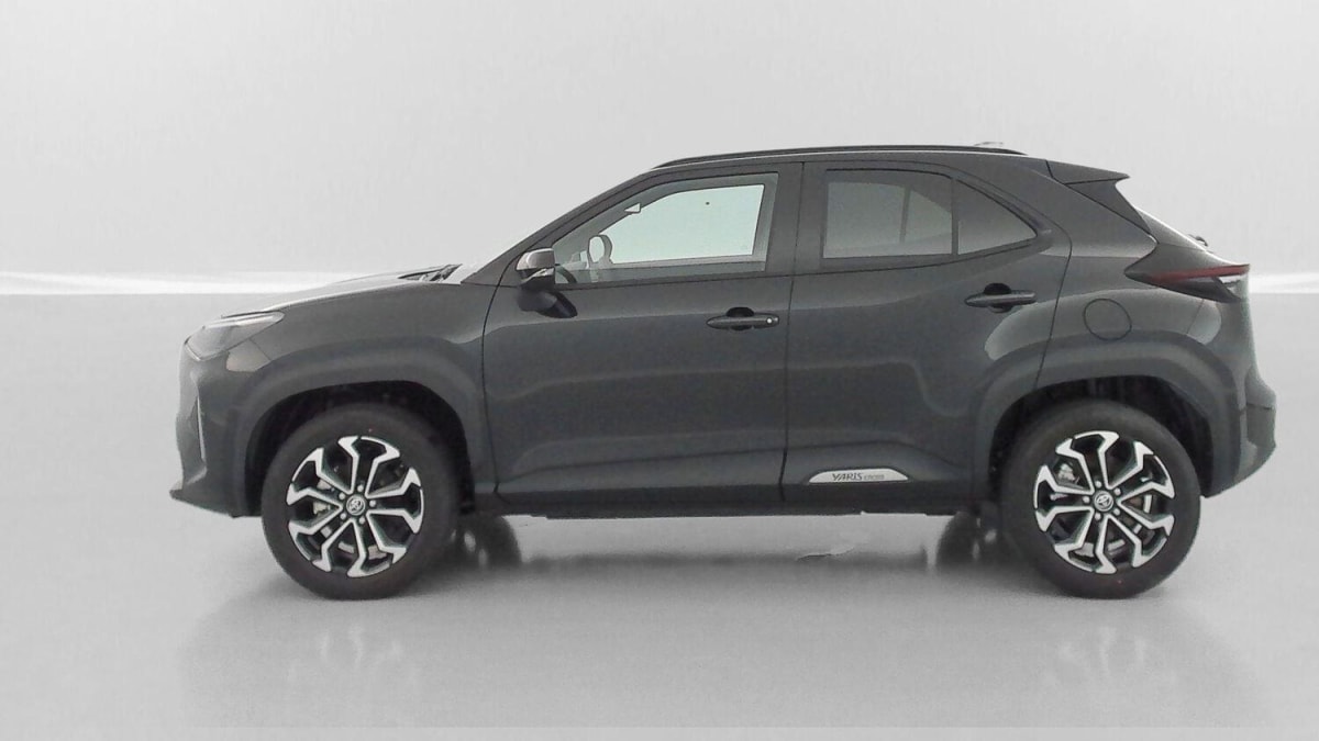 328672_p2 - TOYOTA - YARIS CROSS - 2025 - photo 4