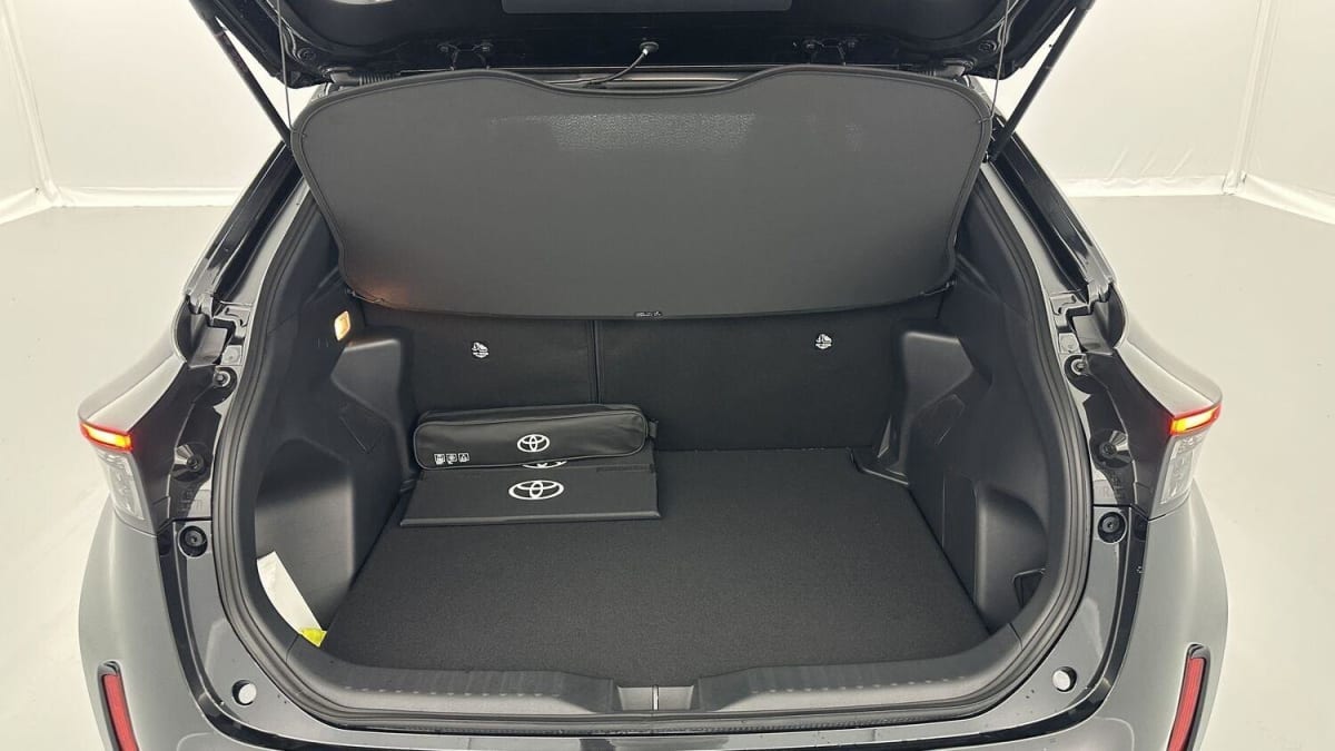 328672_p2 - TOYOTA - YARIS CROSS - 2025 - photo 10