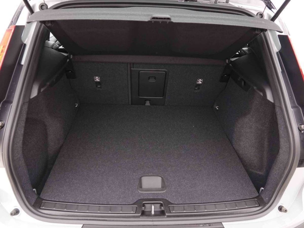 351992_p2 - VOLVO - XC 40 - 2025 - photo 4