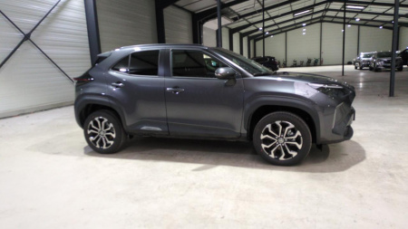 45962_p28 - TOYOTA - YARIS CROSS - 2025