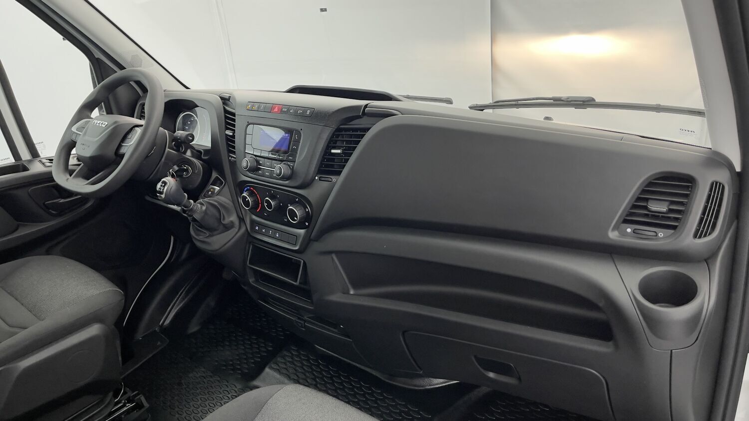 GLI00270998_p53 - IVECO - DAILY - 2025 - photo 7