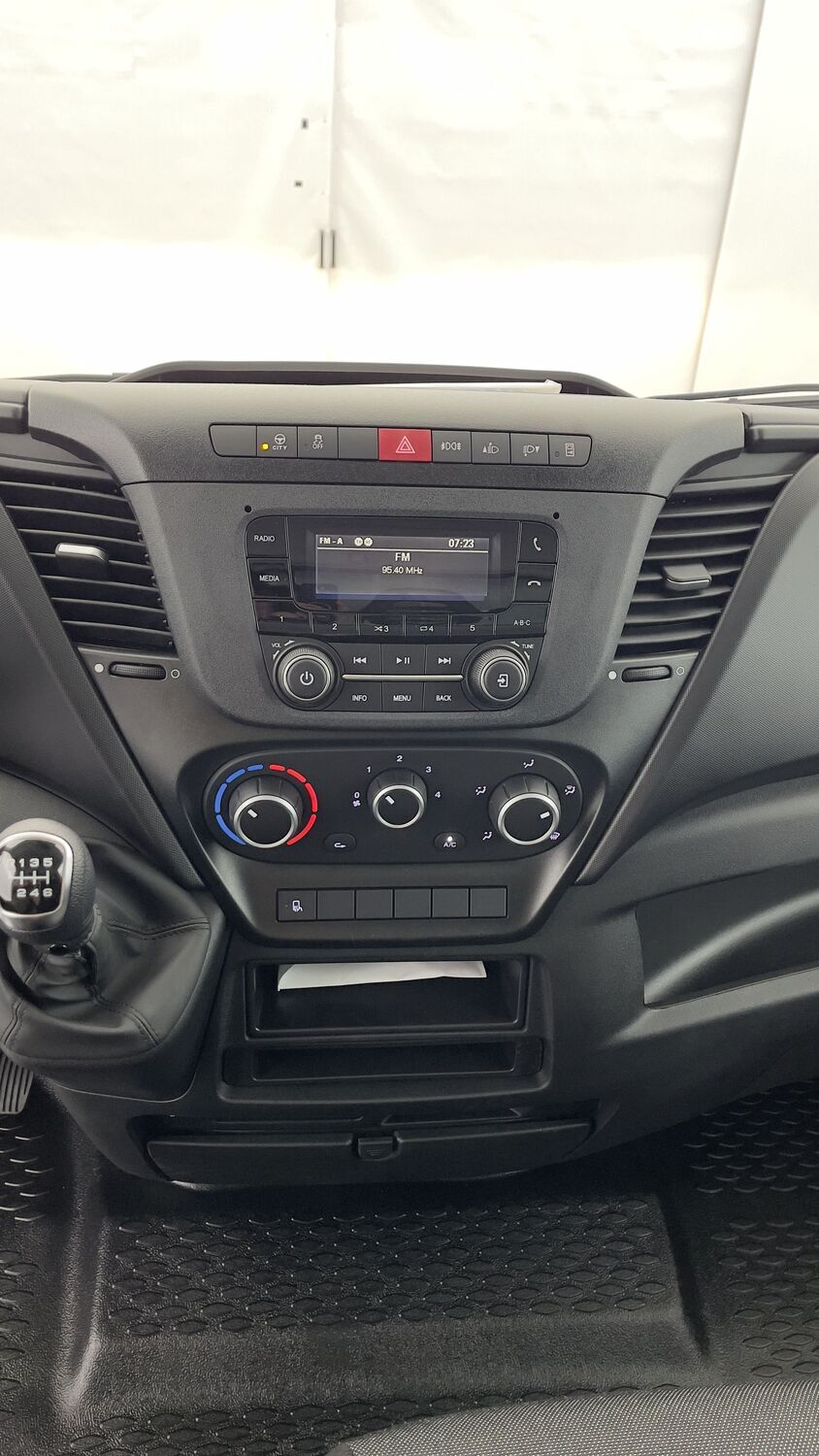 GLI00271624_p53 - IVECO - DAILY - 2025 - photo 11