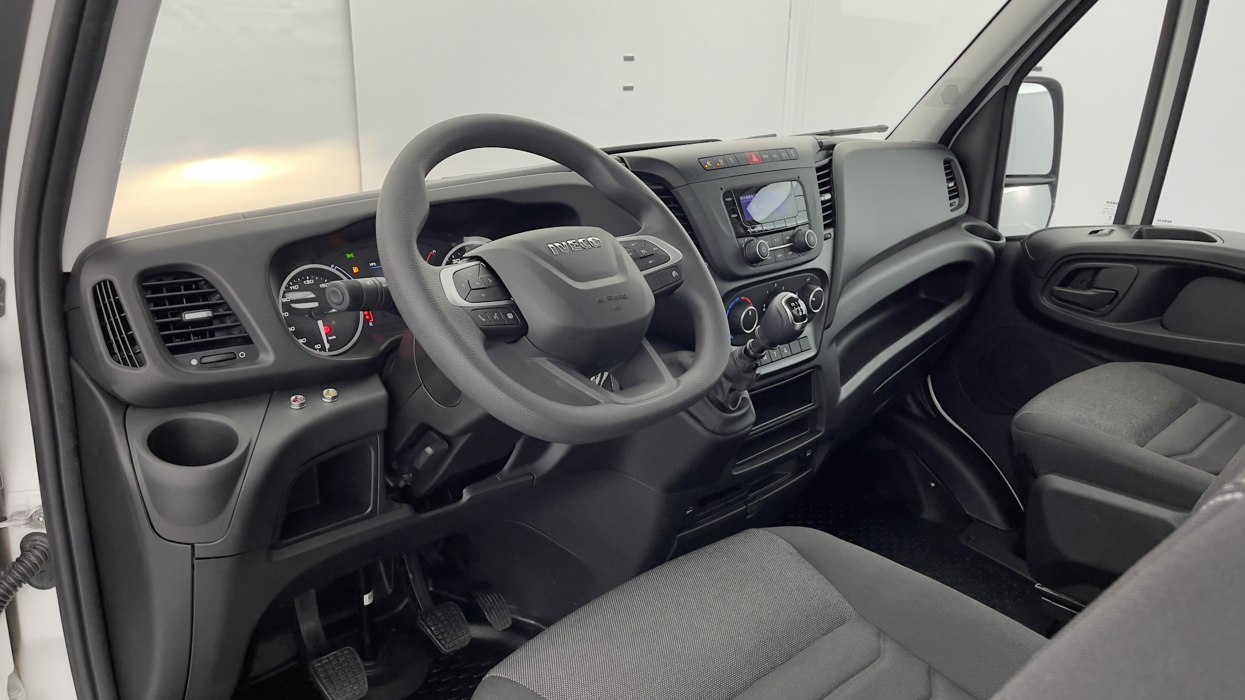 GLI00271626_p53 - IVECO - DAILY - 2025 - photo 6