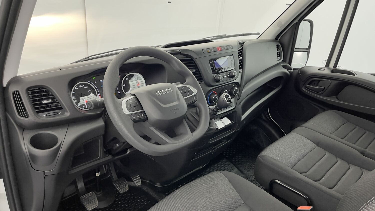 GLI00272069_p53 - IVECO - DAILY - 2025 - photo 6